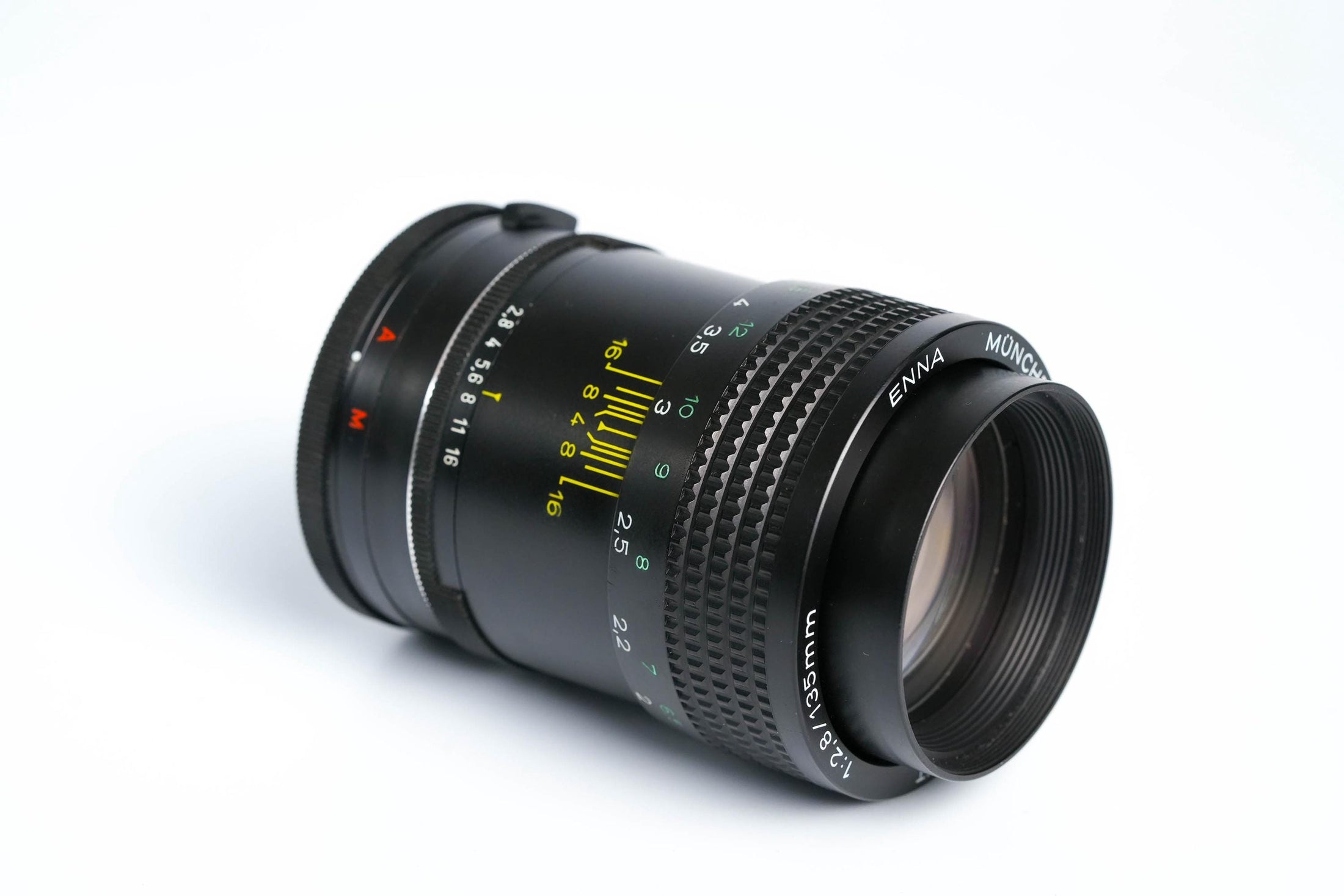 Enna München Tele-Ennalyt 135mm f/2.8 – Classic German Telephoto Lens