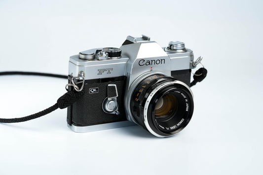 Canon FT QL + 50mm f/1.8 – Fully working + free 35mm film