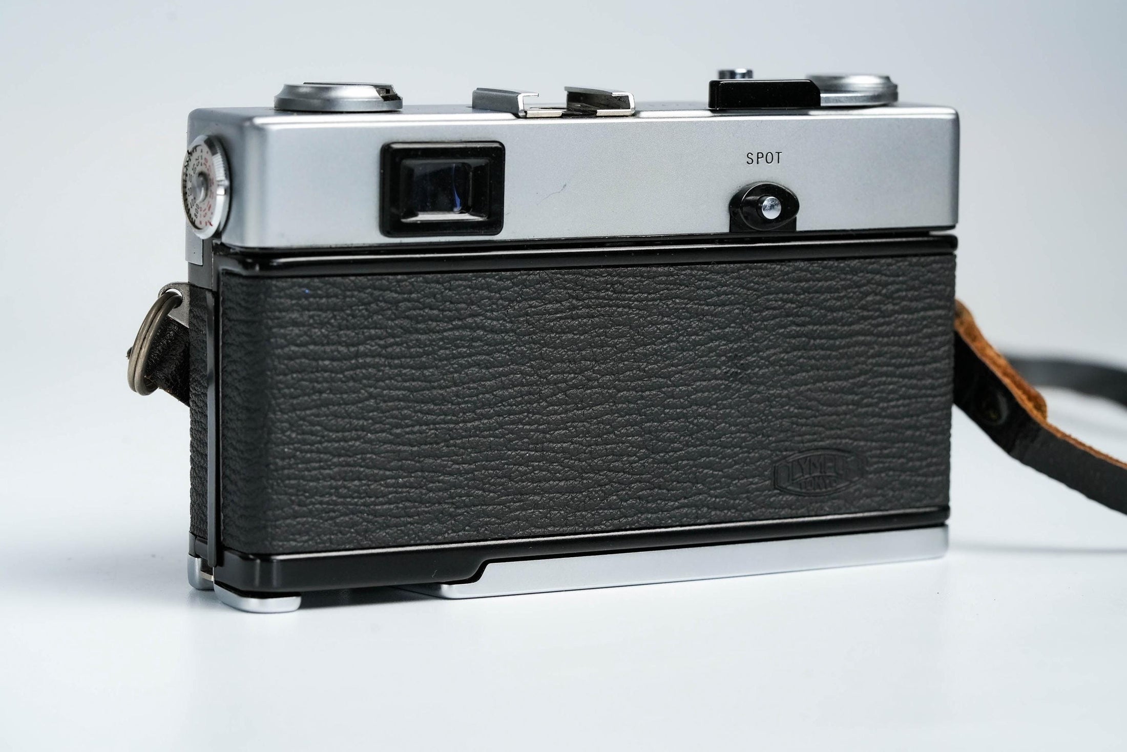 Olympus 35 SP + G. Zuiko 42mm f/1.7 + Free Kodak Gold – Rare rangefinder | Fully working | With learning cover and lens cap