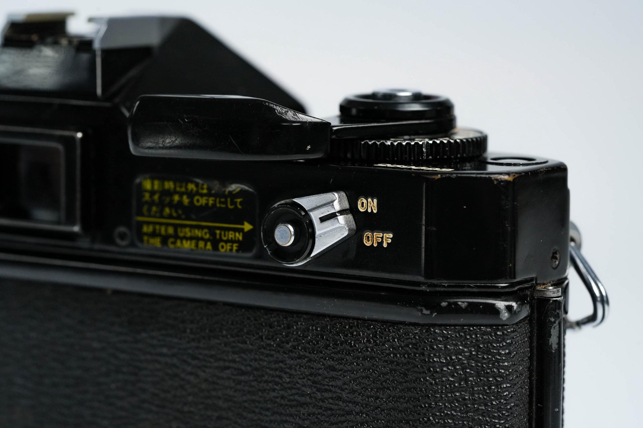 Canon EF + 50mm F1.8 SC + Free Kodak Gold – Vintage 35mm SLR | Fully working