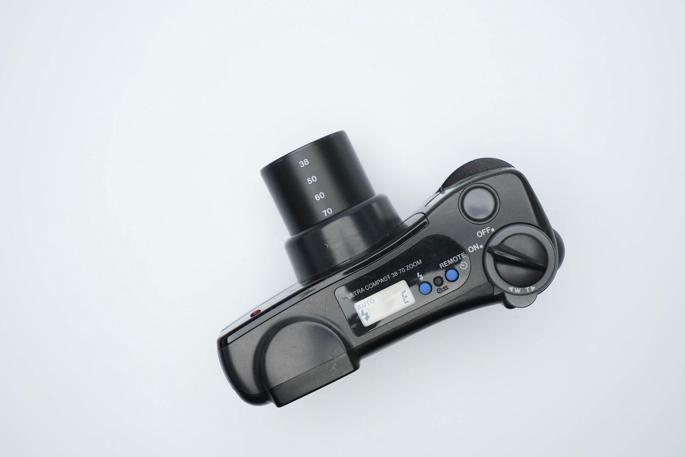 Olympus Zoom 2000 - Compact 35mm Point-and-Shoot Camera with 38-70mm Zoom Lens