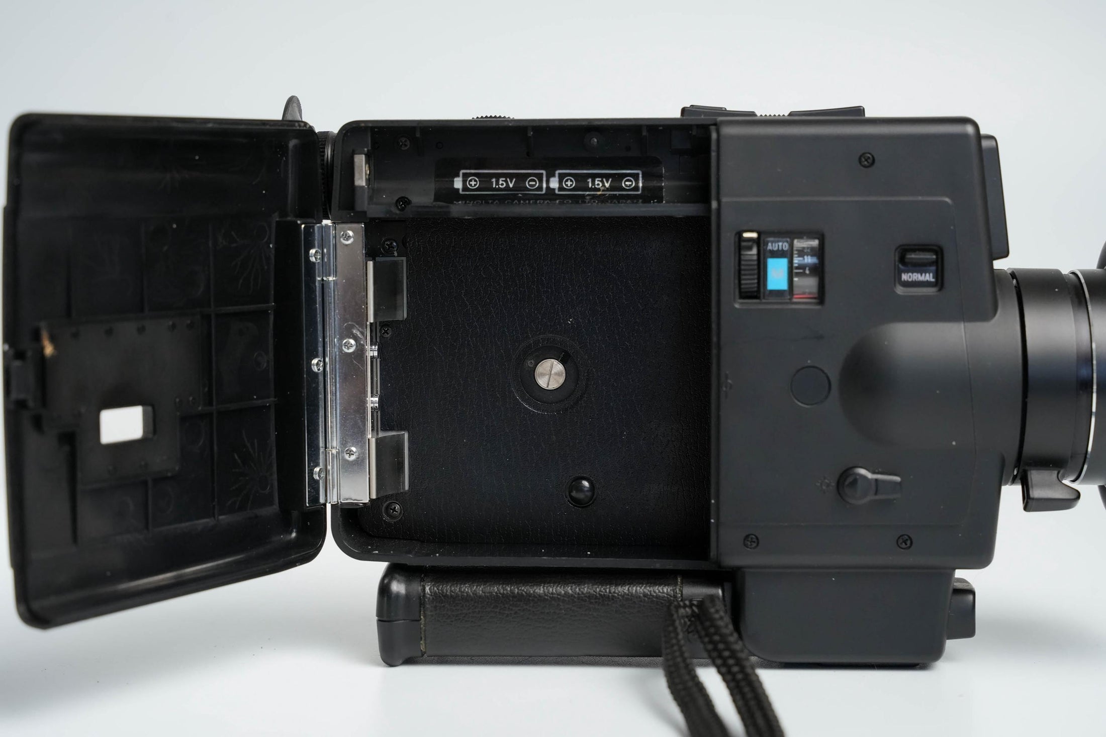 Minolta XL601 Super 8 Film Camera – Fully Functional, Light Strong and Compact