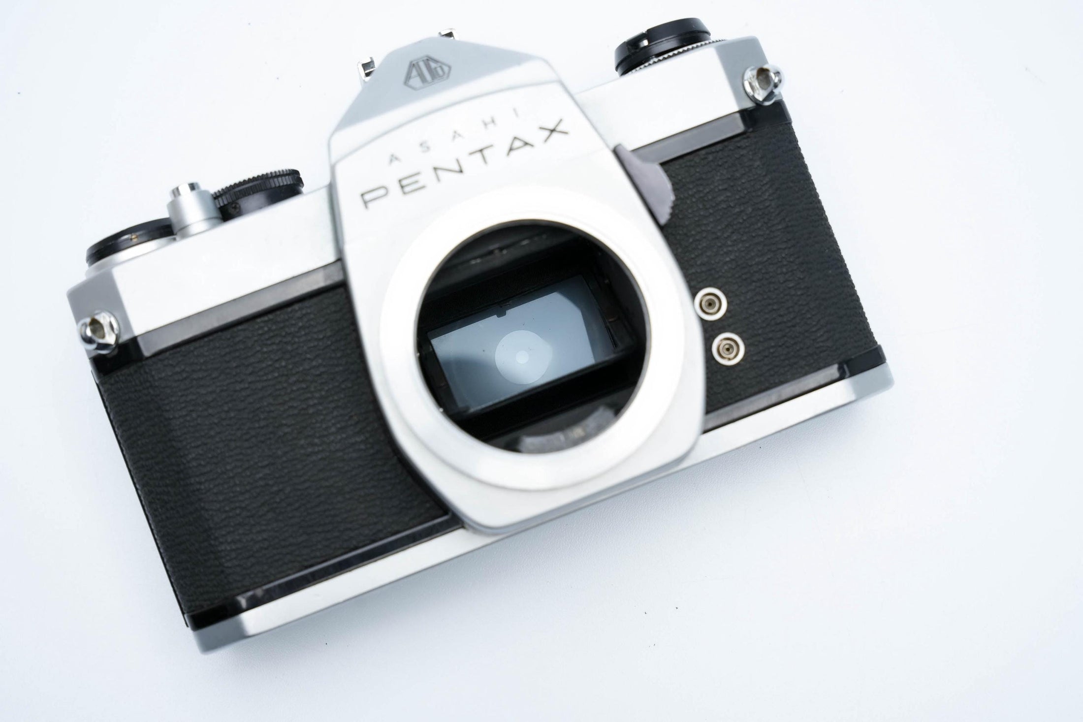 Pentax SP1000 – Petri 45mm f/2.8 + Free Kodak Gold 35mm Film