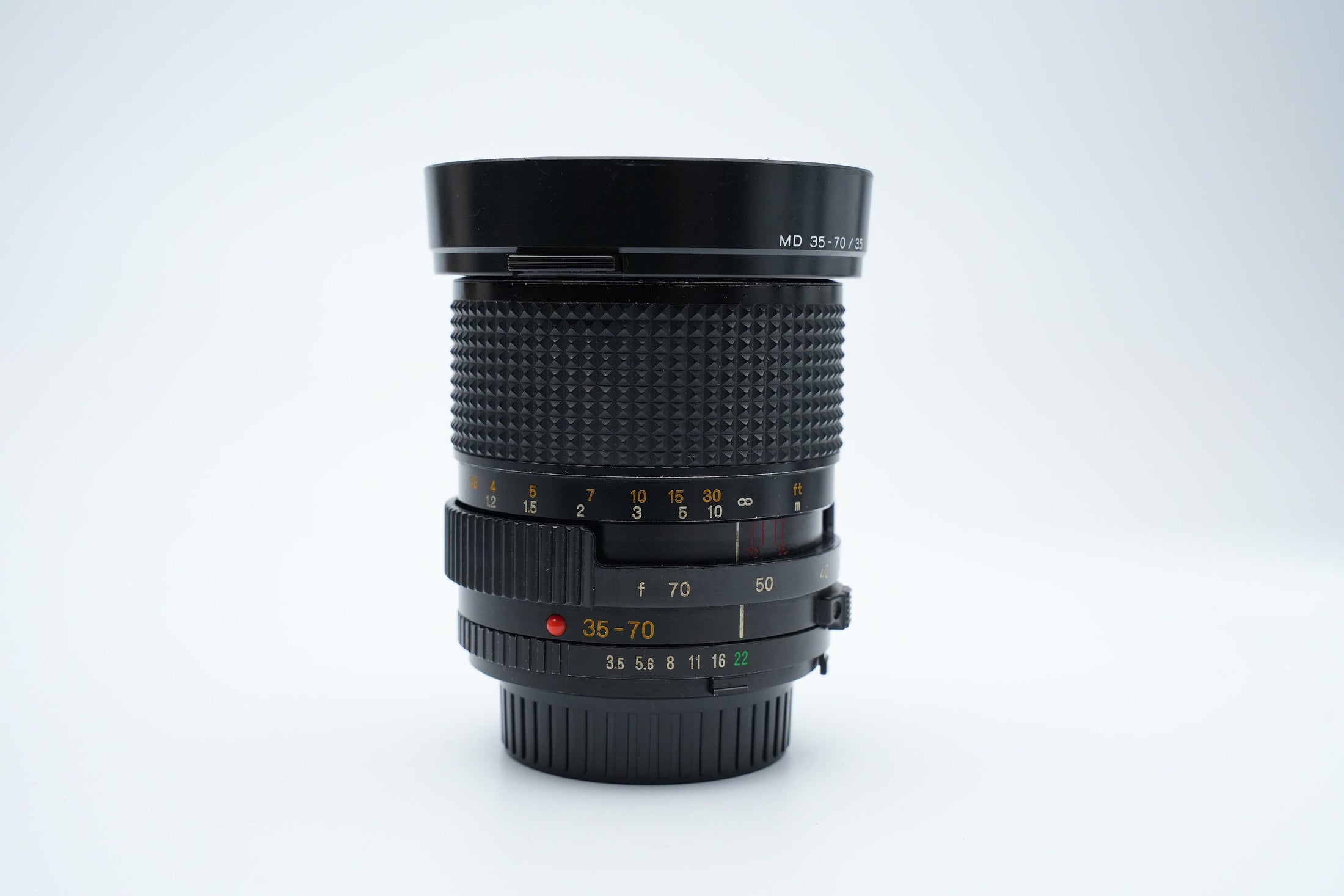 Minolta MD 35-70mm f/3.5 Macro Zoom Lens with Lens Hood