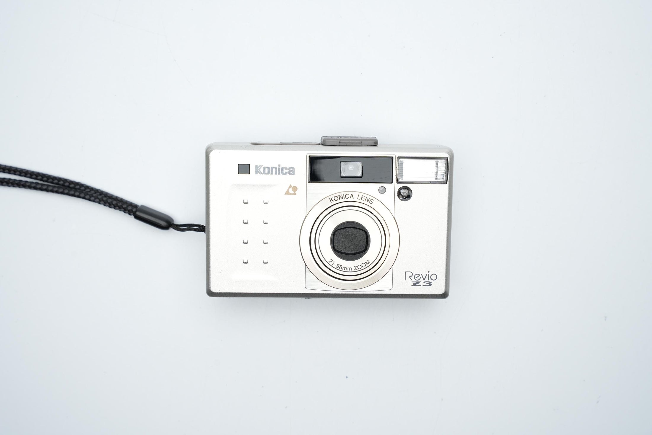 Konica Revio Z3 Compact APS Camera – Elegance and Innovation in Analog Photography