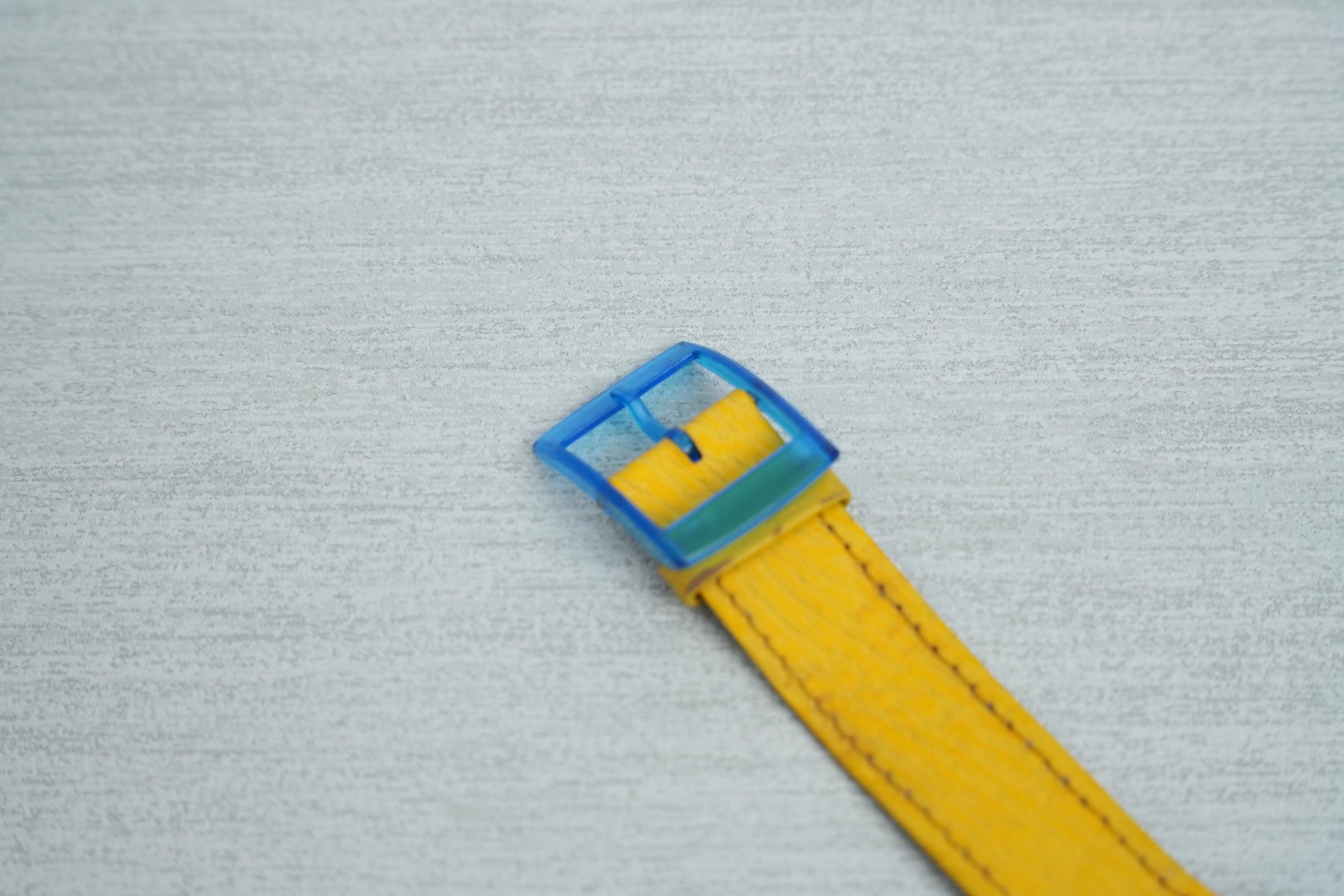 Swatch Scuba 200 "Divine" SDN102 – Vintage Dive Watch 1990 with Yellow Leather Strap