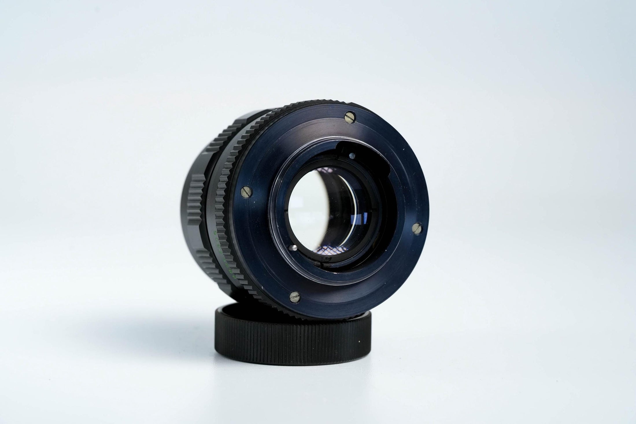 Helios 44M-4 58mm f/2 – Classic Soviet prime lens, fully functional