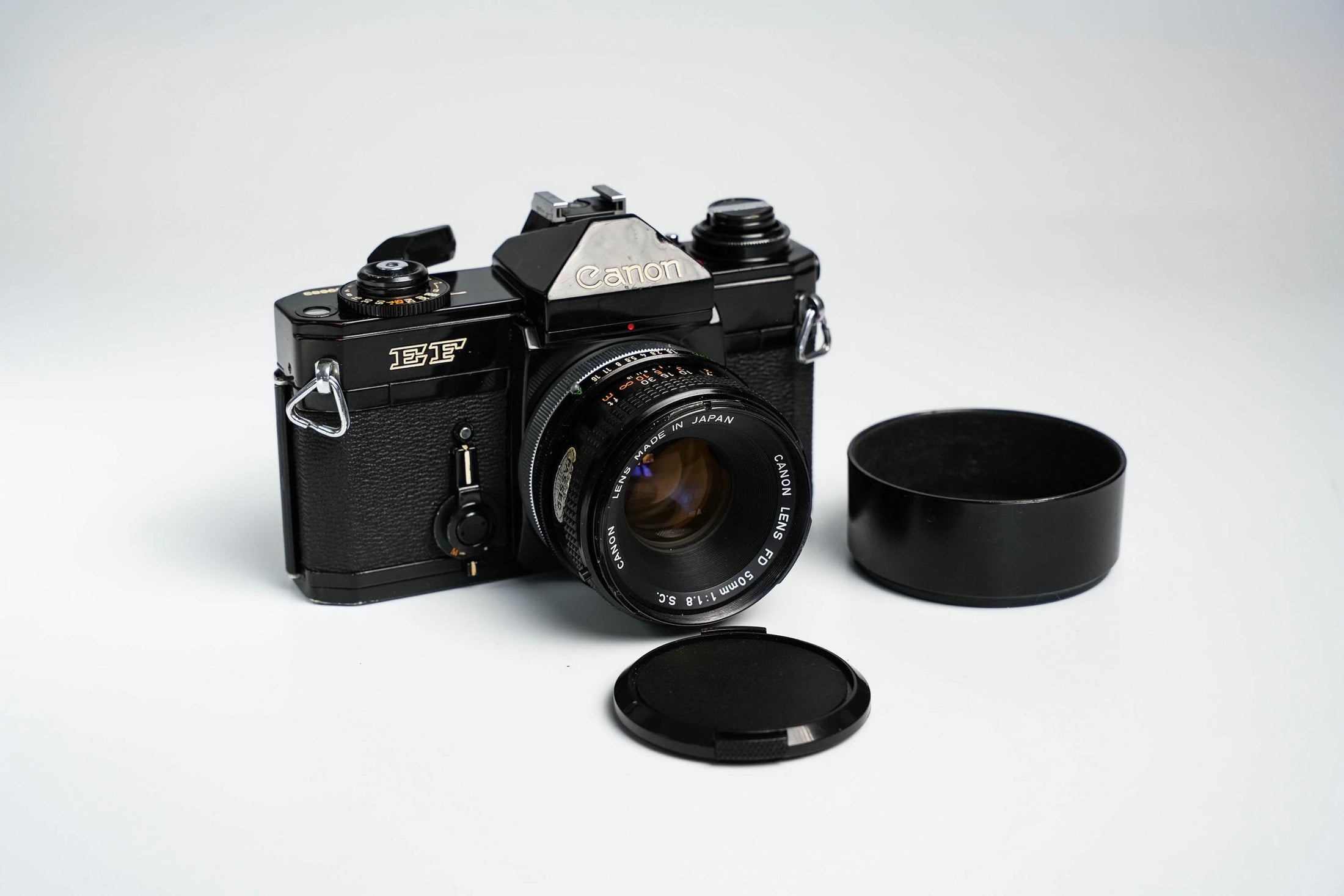 Canon EF + 50mm F1.8 SC + Free Kodak Gold – Vintage 35mm SLR | Fully working