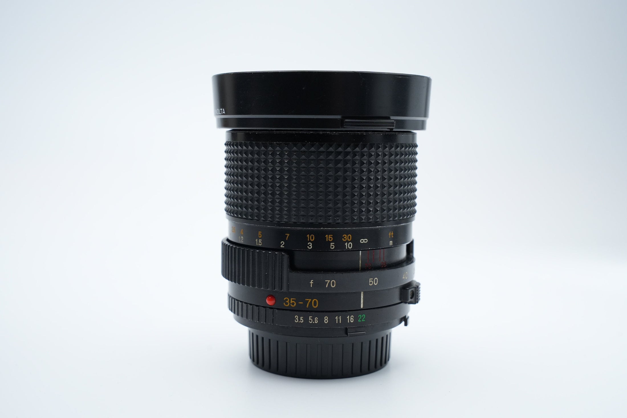 Minolta MD 35-70mm f/3.5 Macro Zoom Lens with Lens Hood
