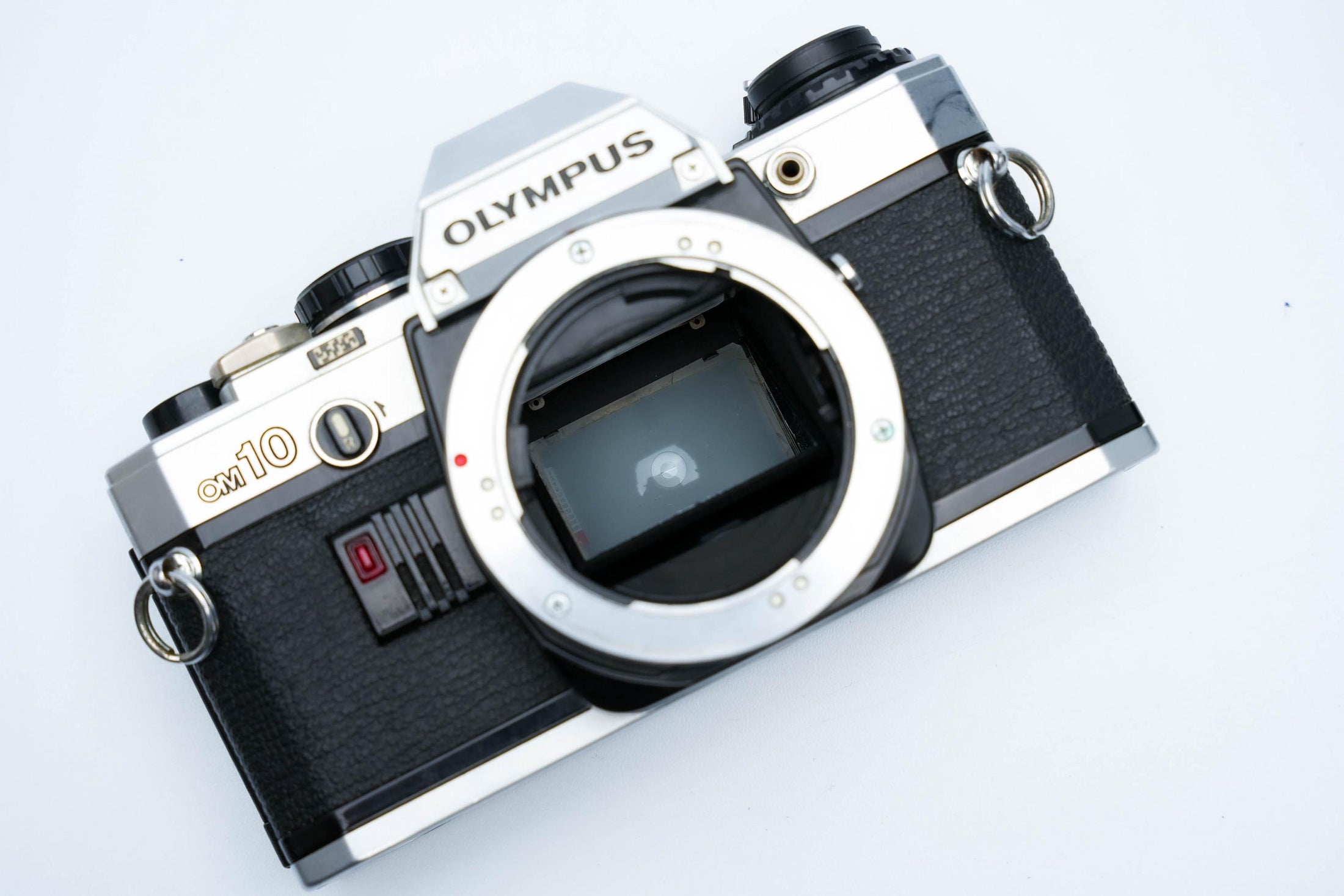 Olympus OM-10 – Olympus G.Zuiko 50mm f/1.4 + Free Kodak Gold 35mm Film