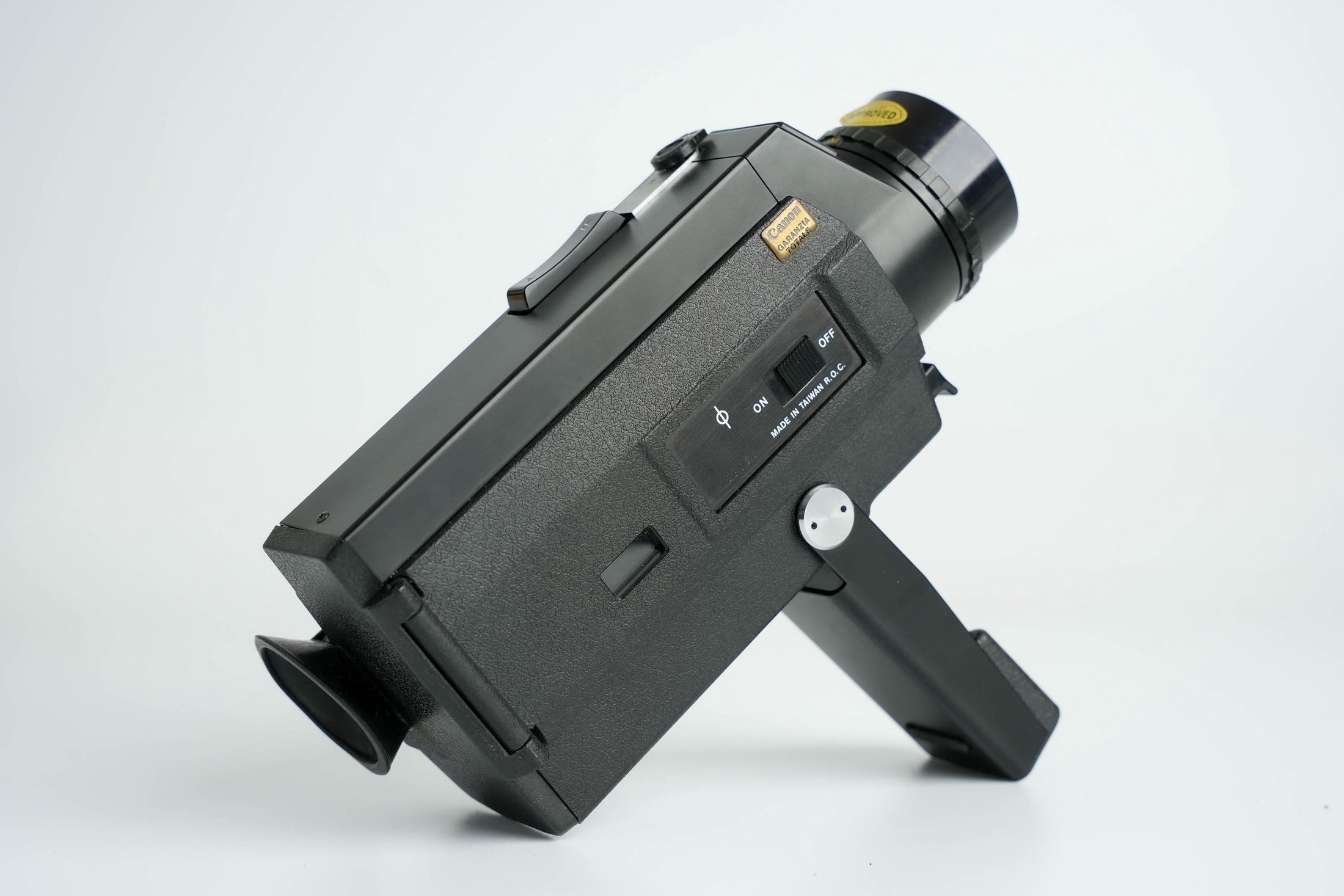Canon Auto Zoom 318M – Iconic Super 8 camera with 10-30mm f/1.8 lens (Fully Functional)
