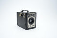 Load image into Gallery viewer, Vintage Vredeborch G-M Box Camera – German 6x9 Medium Format Classic from the 1950s
