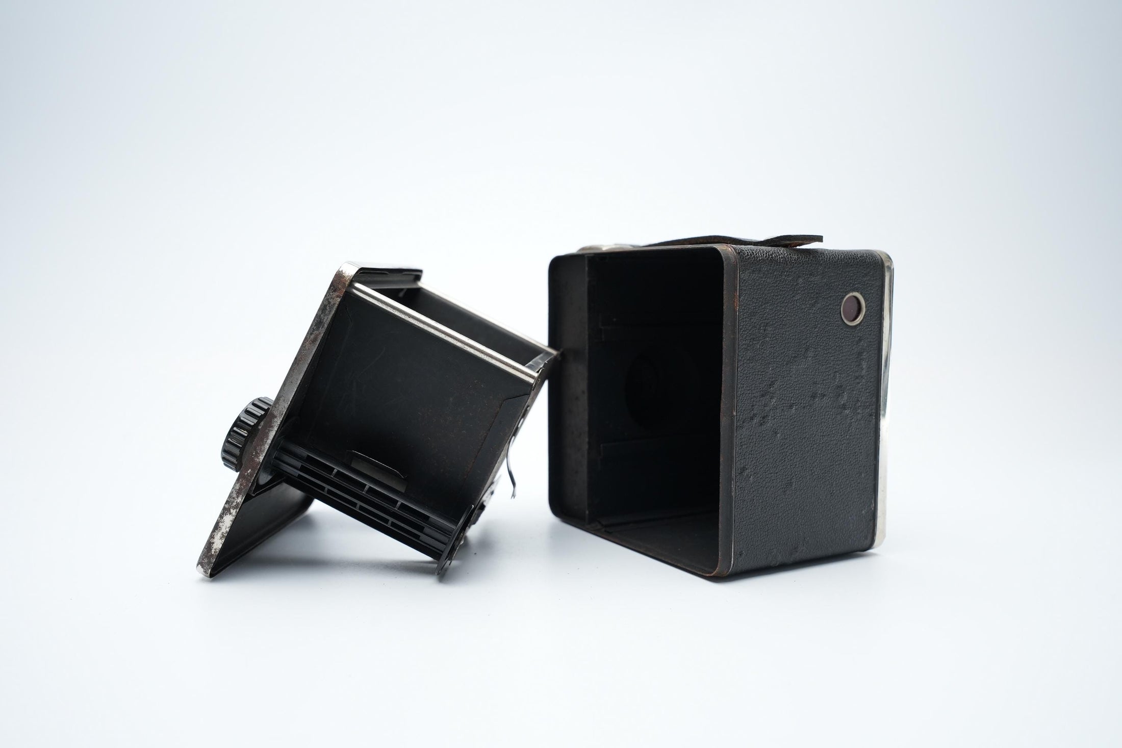 Gevaert Gevabox 6x9 - Classic Belgian Box Camera for 120 Film, Perfect for Vintage Photography