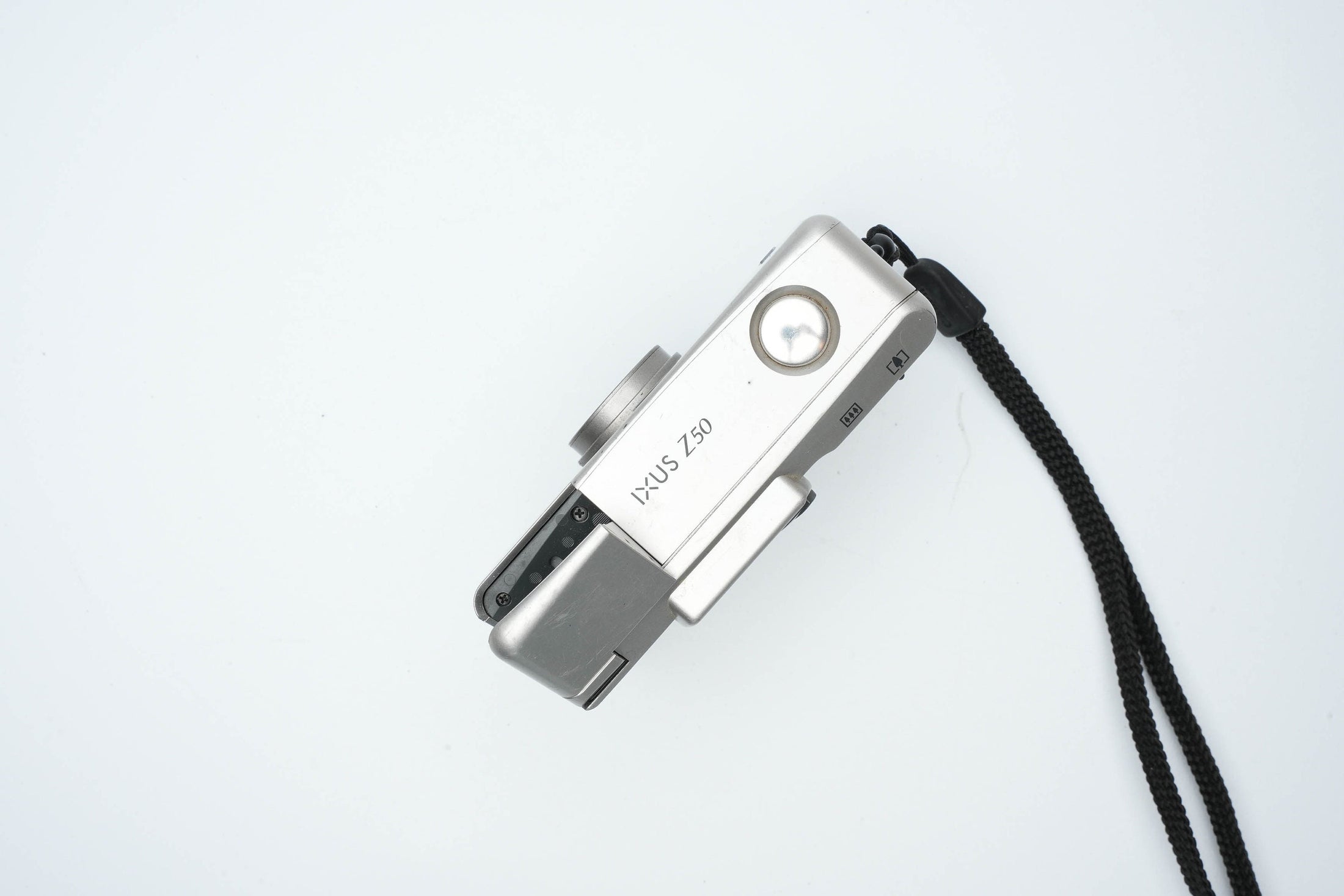 Canon Ixus Z50 Compact Camera - Vintage Point and Shoot for APS film