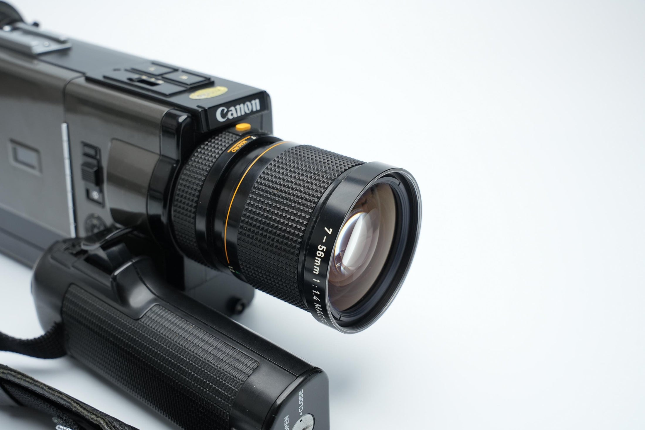Canon 814XL-S Super 8 Camera – Iconic Vintage Film Experience for Analog Video Enthusiasts