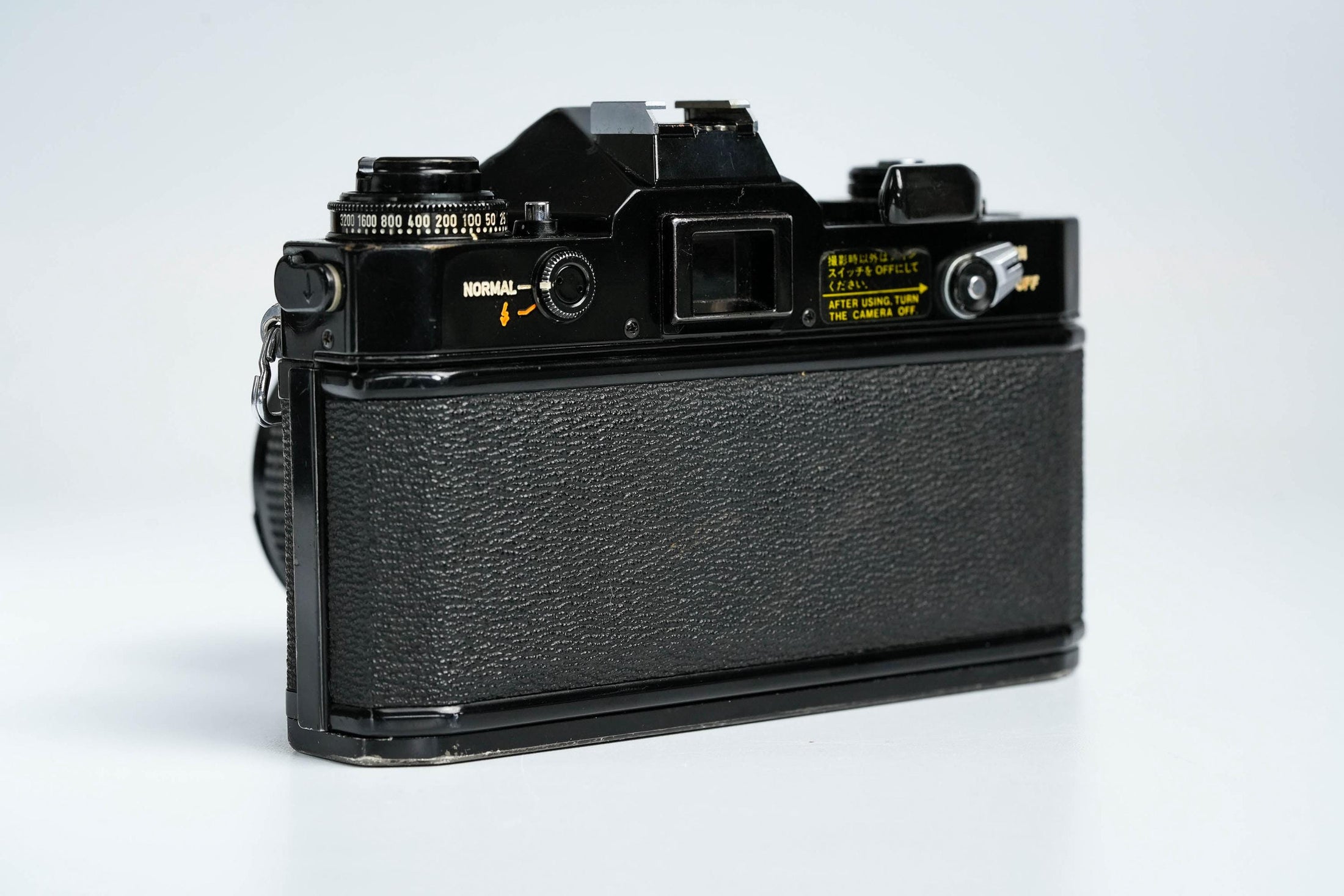 Canon EF + 50mm F1.8 SC + Free Kodak Gold – Vintage 35mm SLR | Fully working