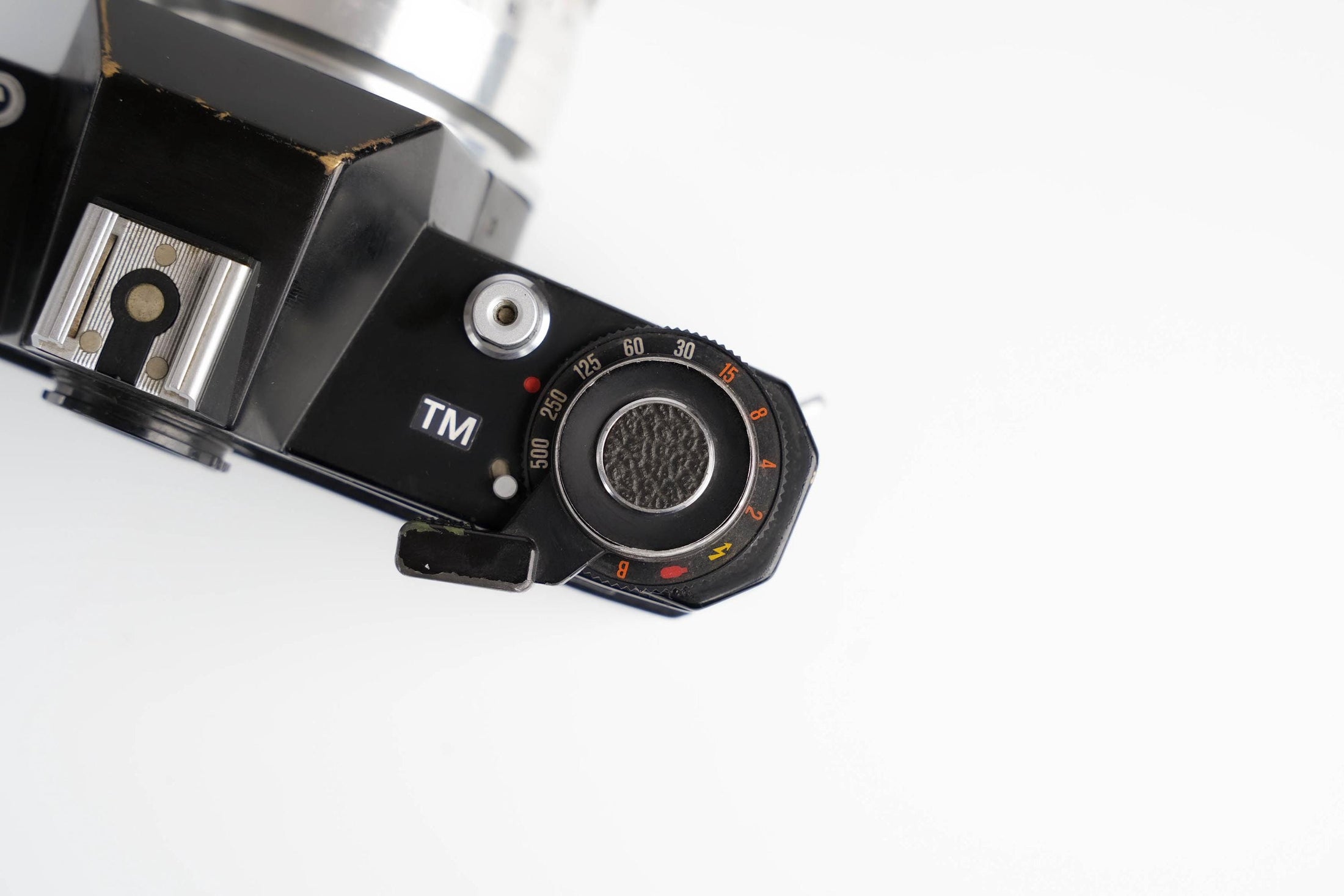 Voigtländer VSL 1: Classic SLR Camera with Meyer Optik Primotar Lens