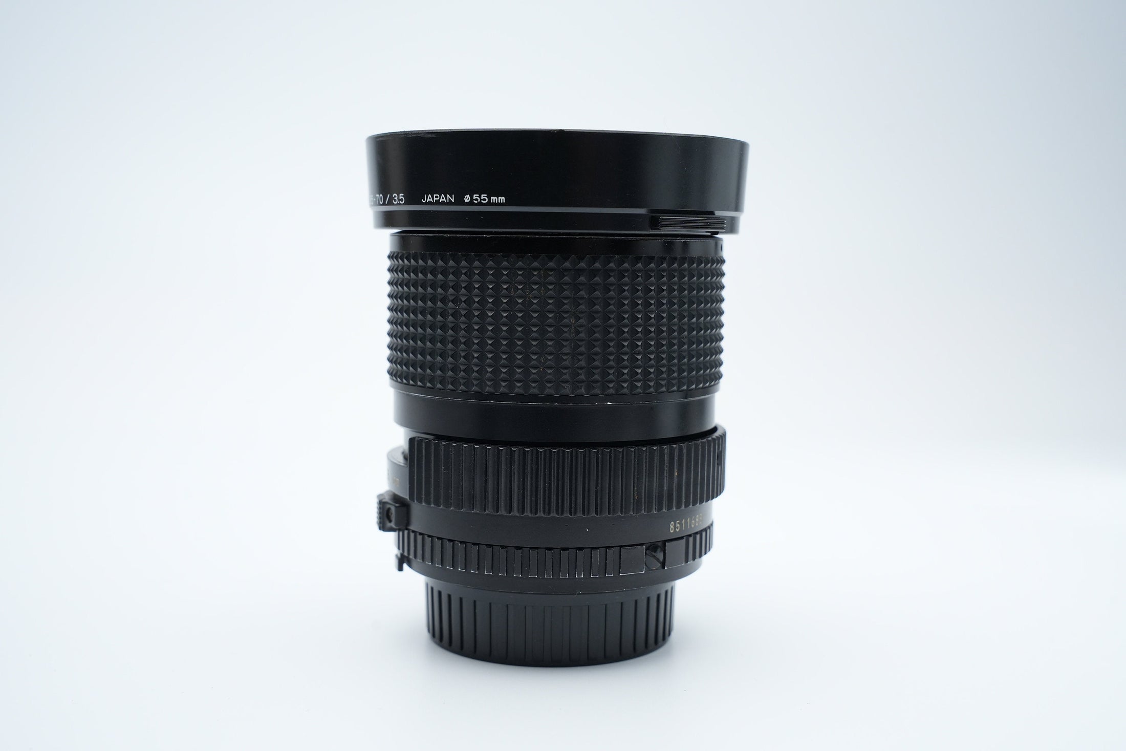 Minolta MD 35-70mm f/3.5 Macro Zoom Lens with Lens Hood