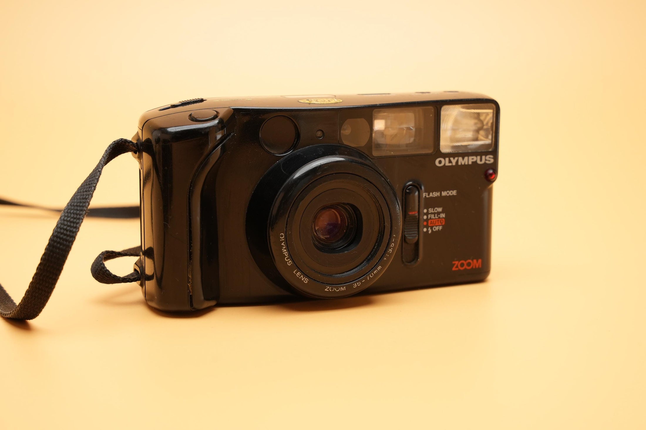 Vintage cameras for decoration - A Stylish Retro Touch for your Interior!