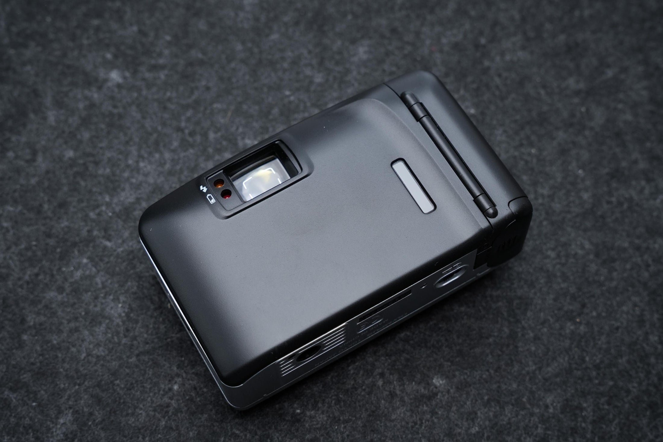 Olympus Trip XB401 + Gratis 35mm film – 35mm compact camera – 2000 – nieuw in doos, old stock, getest