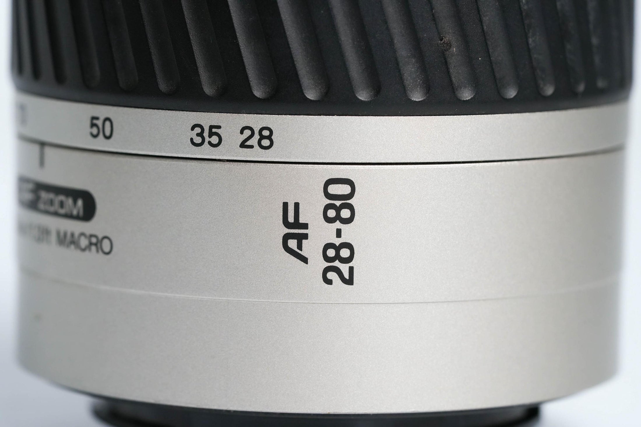 Minolta AF Zoom 28-80mm f/3.5-5.6 Macro – Versatile Zoom Lens for Minolta A-Mount