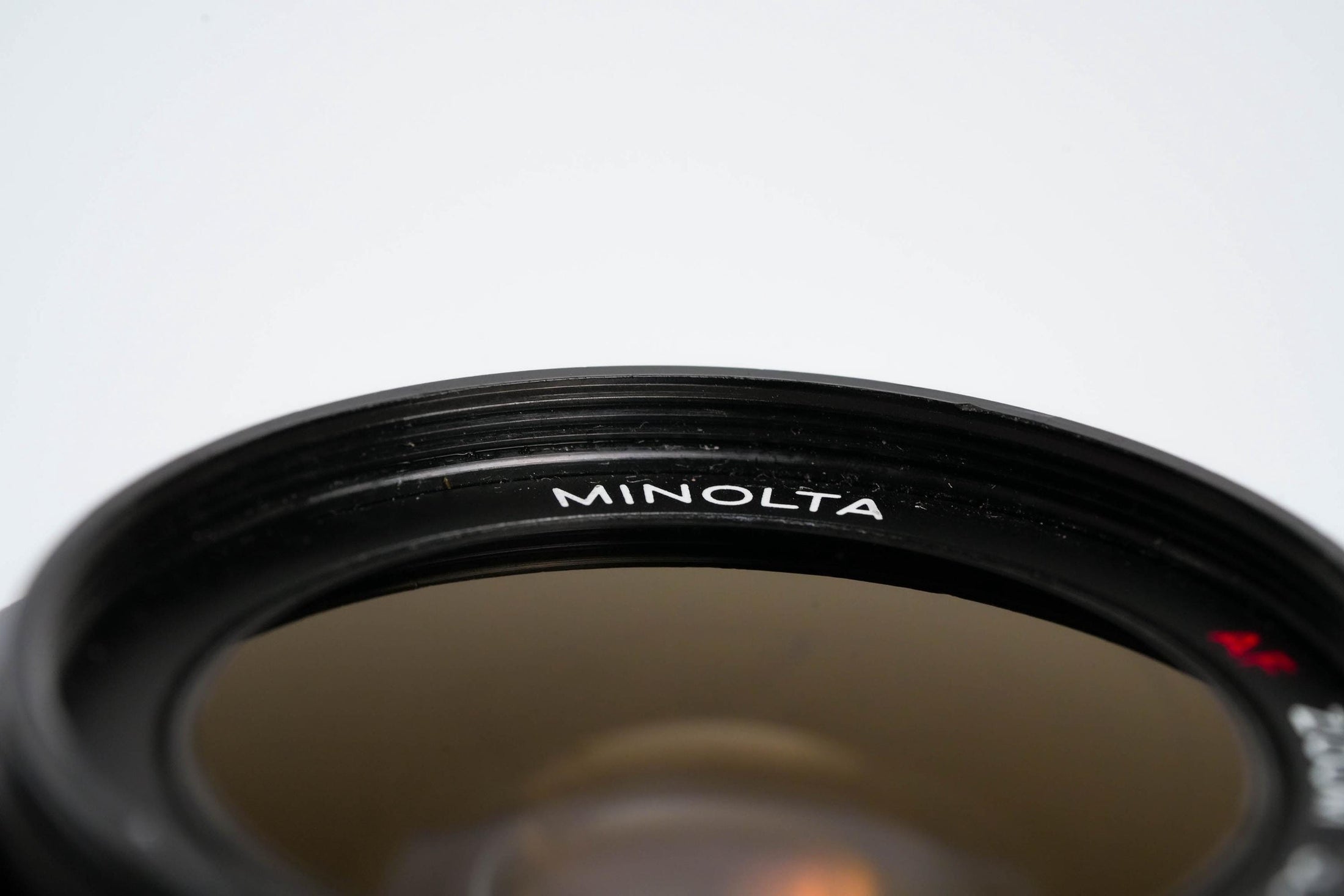 Minolta 35-70mm f/4 AF Zoom Lens – Compact and Versatile Classic