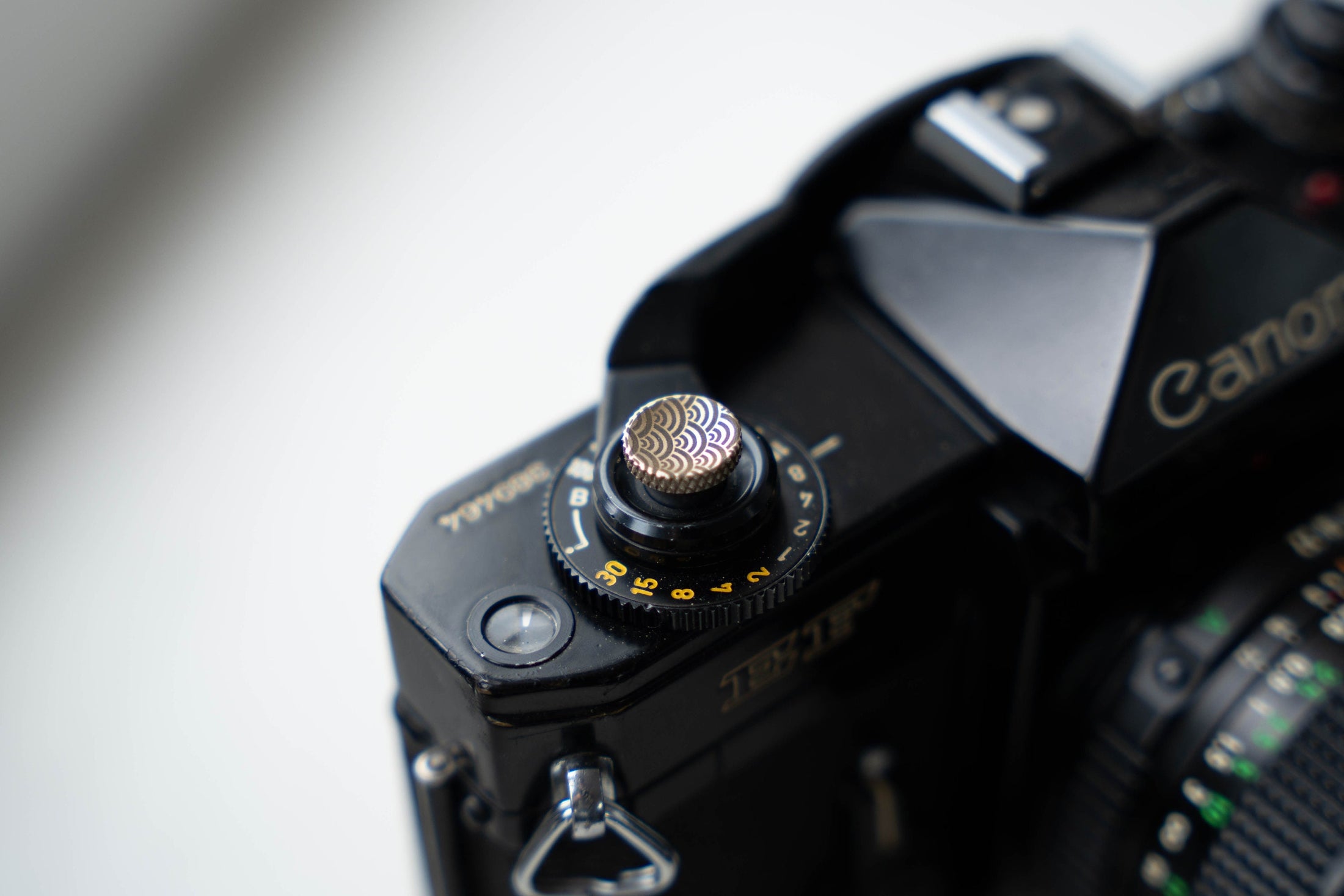 Handmade Engraved Relax Button – Vintage & Modern Camera Accessory