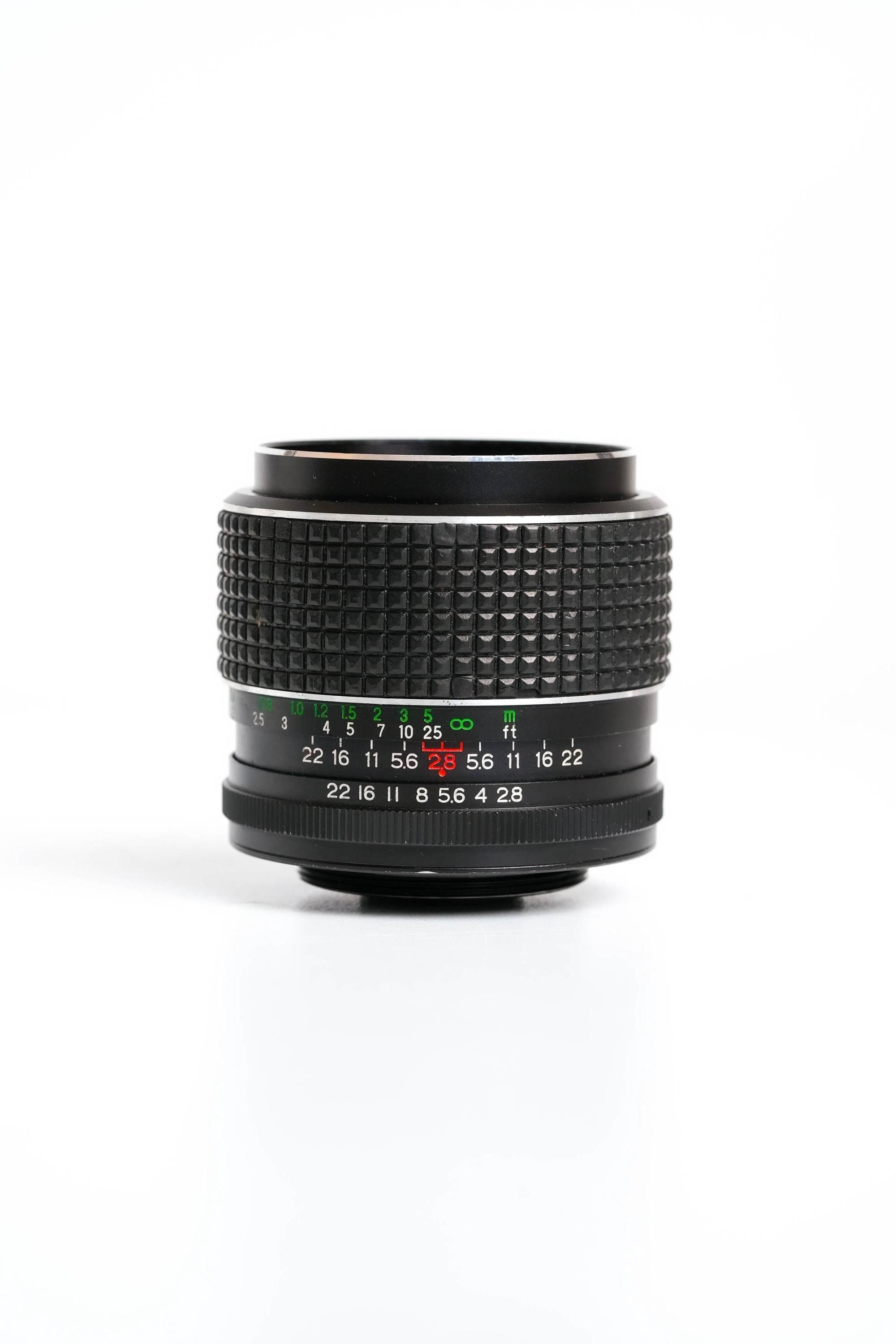 Pentor 28mm f/2.8 M42 – Compact Wide-Angle Lens with Classic Look