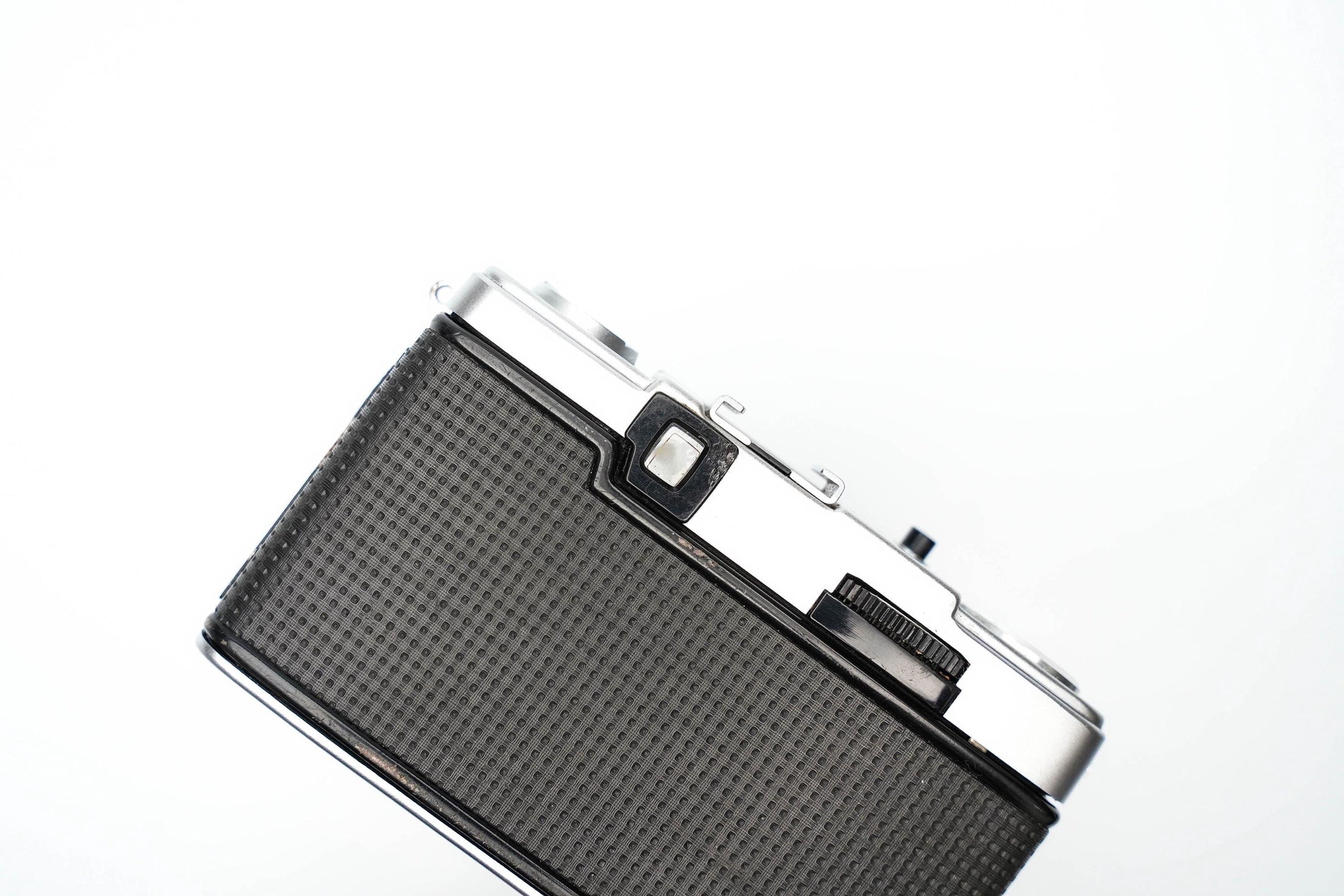 Olympus Pen EE-3 – Iconic Half-Frame Camera | Working with User Trails