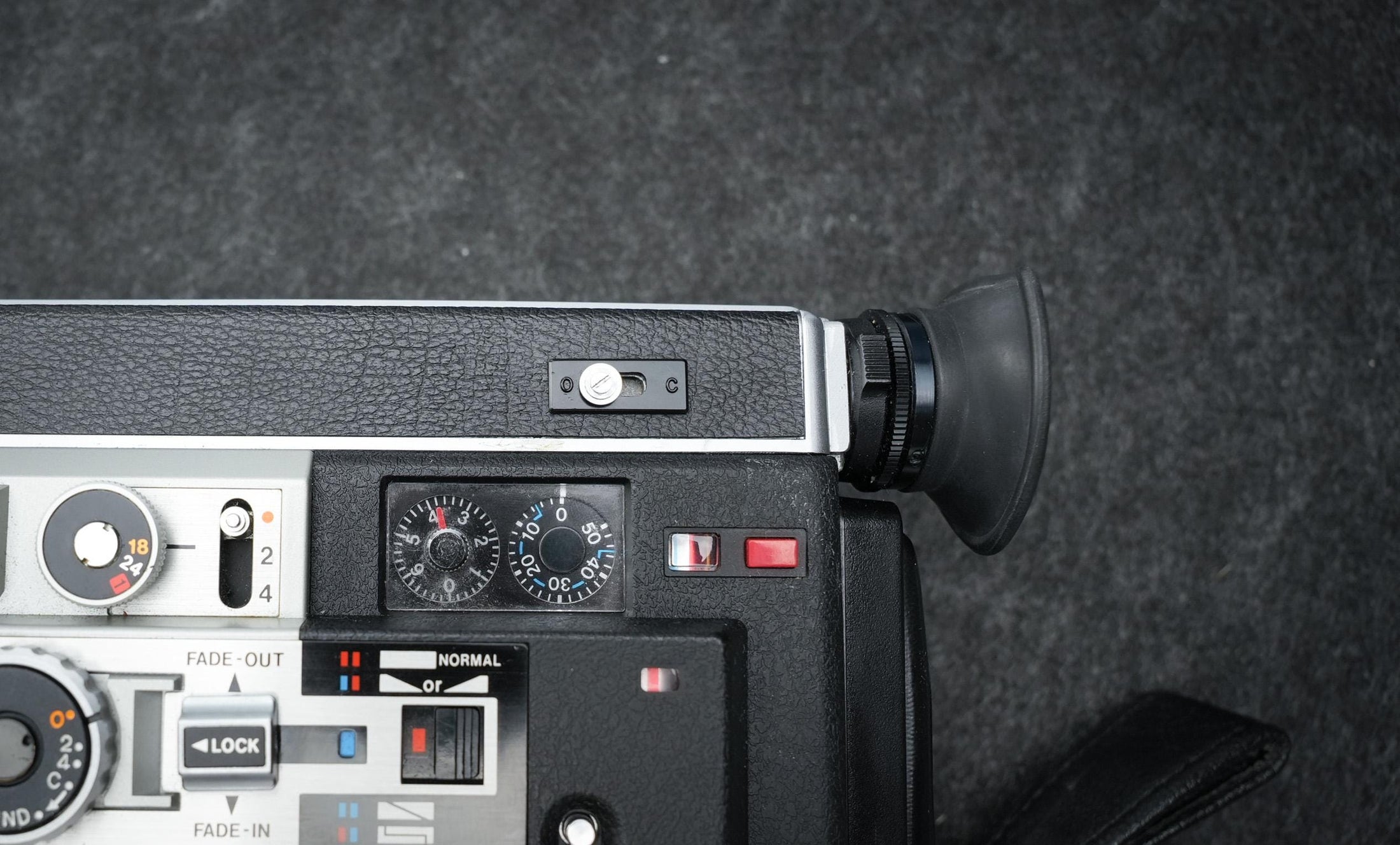 Canon Auto Zoom 1014 Electronic – Super 8 Filmcamera – 1973 – Zilver-Zwart – 10x Zoom – Macro Lens – Voor Cineasten & Verzamelaars