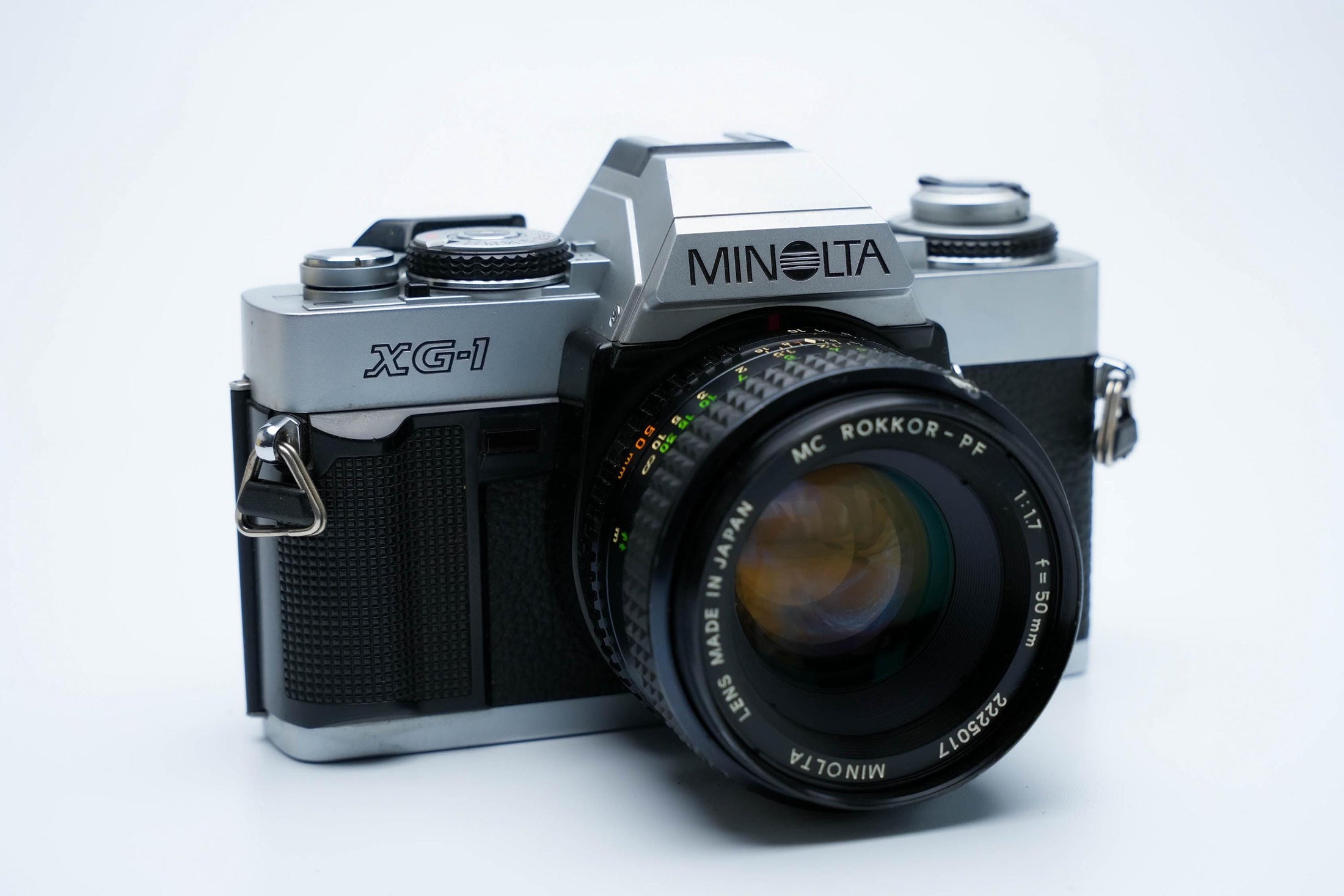 Minolta XG-1 + MC Rokkor-PF 50mm f/1.7 + free Kodak Gold 35mm film