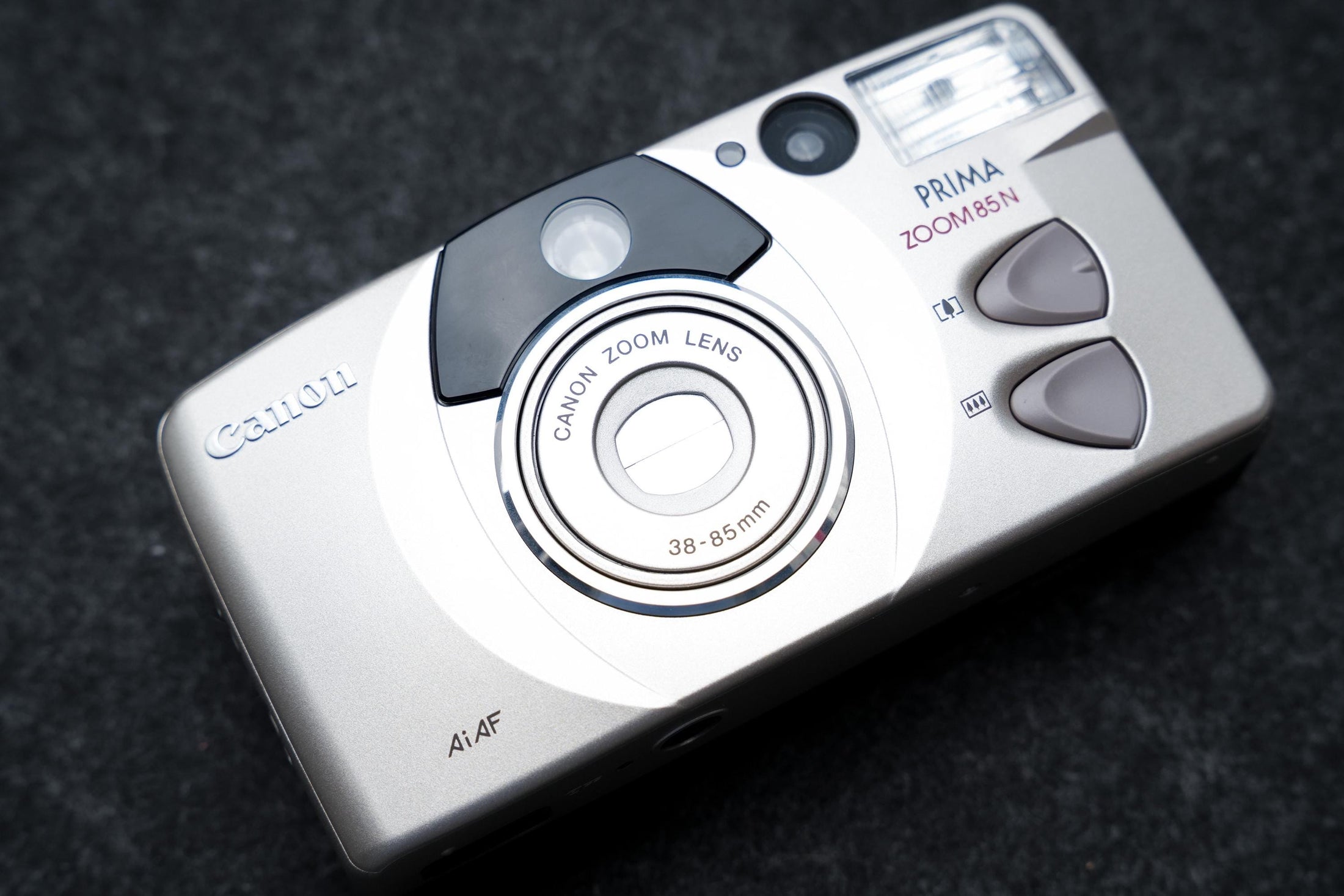 Canon Prima Zoom 85N + gratis 35mm film – 35mm point-and-shoot camera – 1998 – nieuw in doos, old stock
