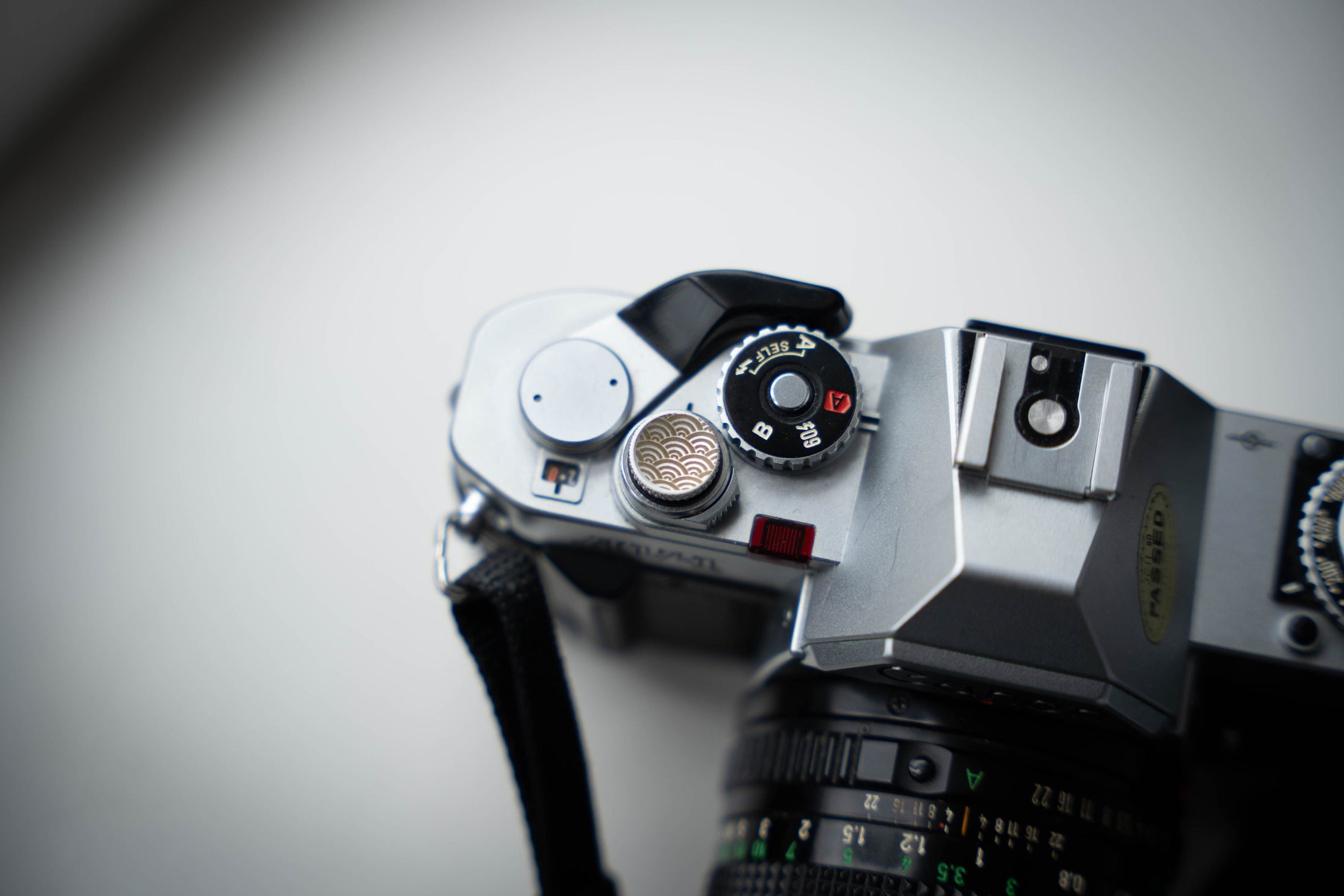 Handmade Engraved Relax Button – Vintage & Modern Camera Accessory