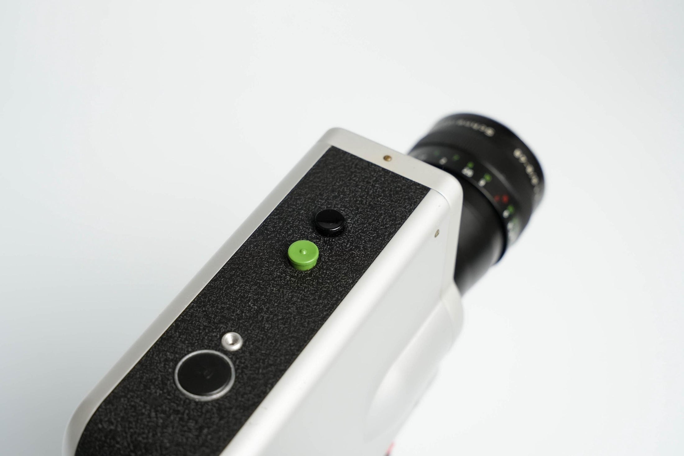Nizo 481 Super 8 Film Camera – Vintage Bauhaus Design, Fully Functional