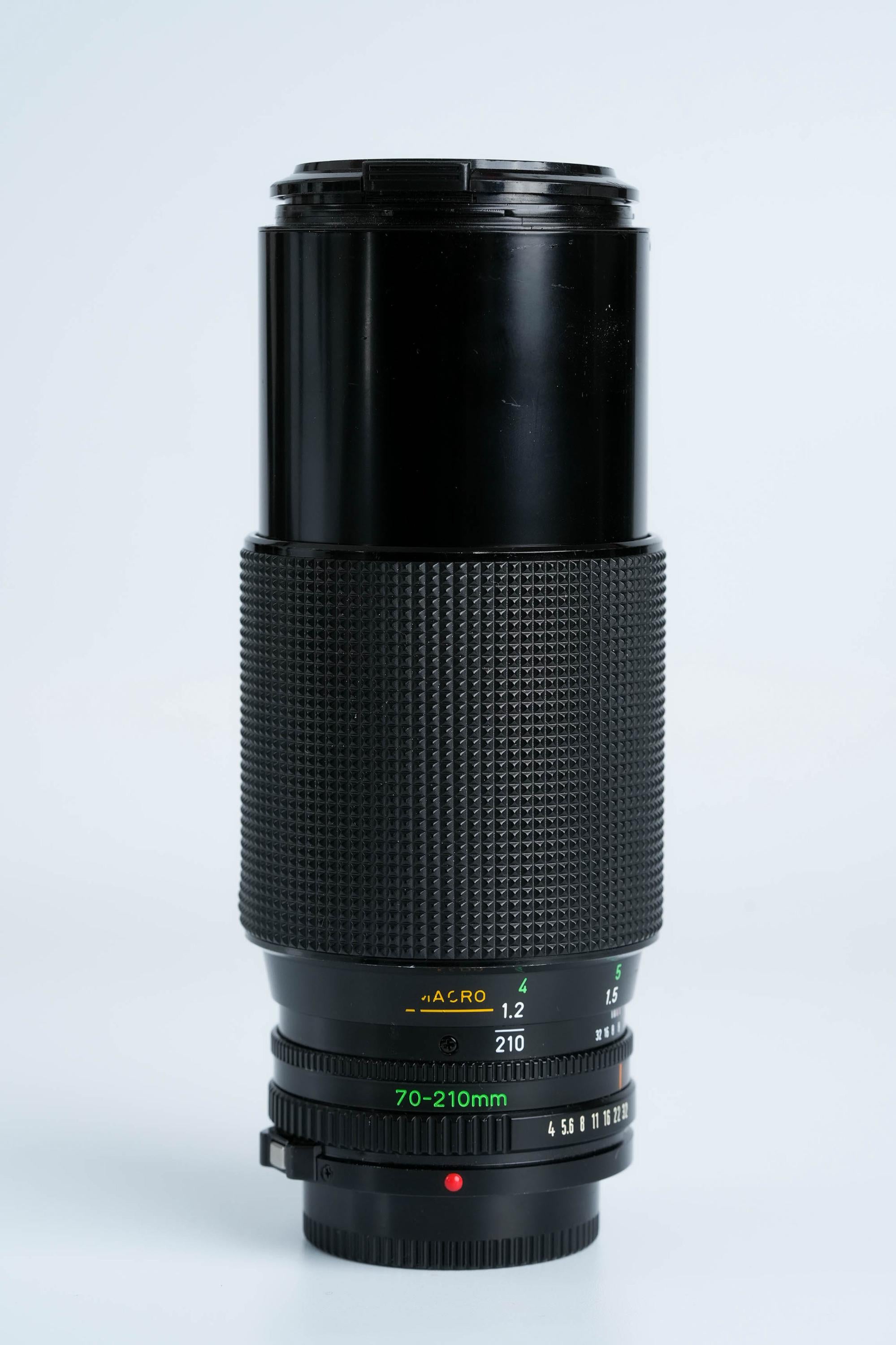 Canon FD 70-210mm f/4 Telezoom – Vintage Quality with Stunning Optics