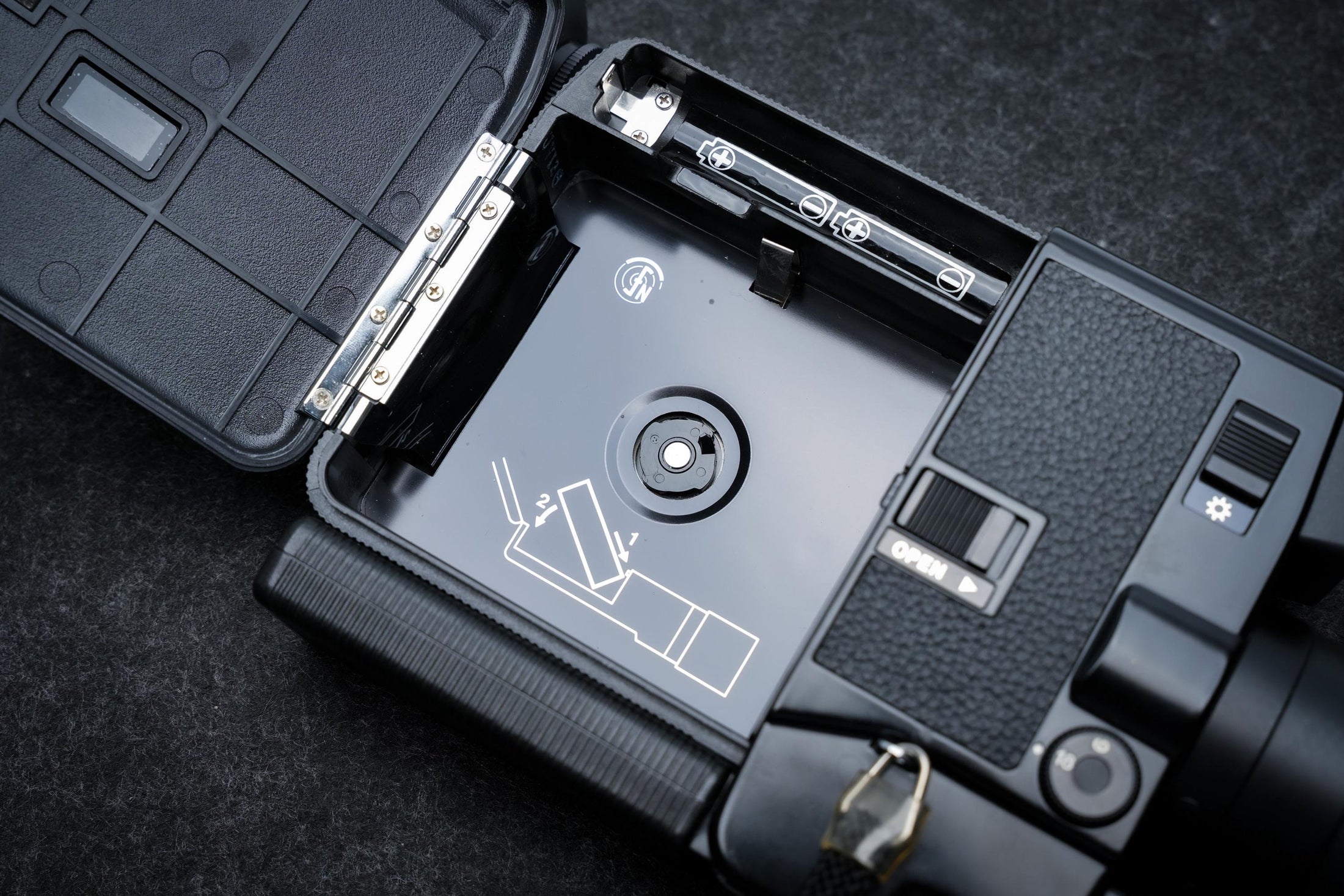 Canon 514XL Super 8 Filmcamera uit 1976 – Zwart – Compacte retro videocamera met zoomlens – Voor filmmakers, reizigers, verzamelaars