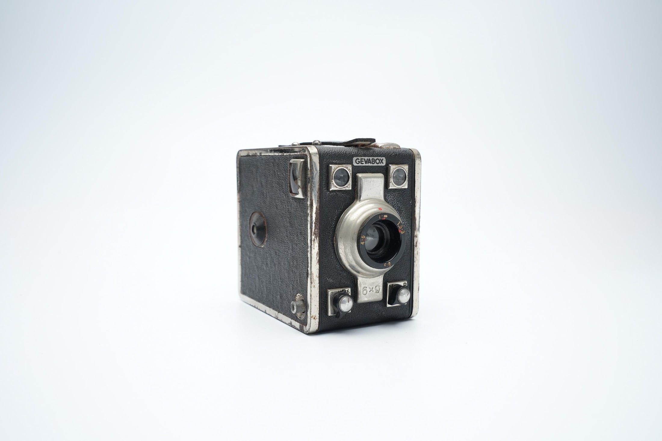 Gevaert Gevabox 6x9 - Classic Belgian Box Camera for 120 Film, Perfect for Vintage Photography
