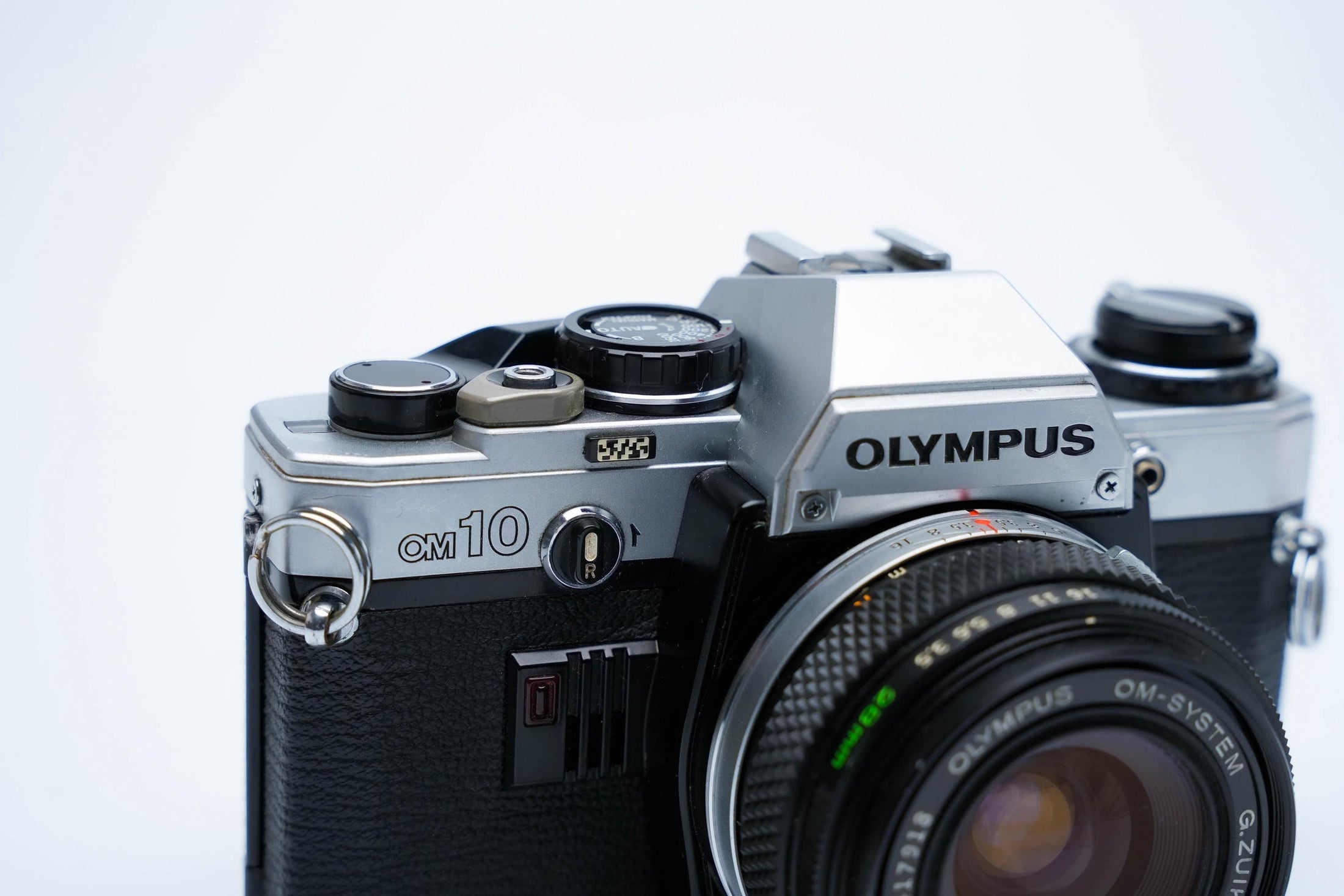 Olympus OM-10 + OM-System G.Zuiko 28mm f/3.5 + Free Kodak Gold 35mm
