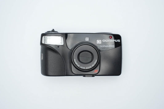Olympus Zoom 2000 - Compact 35mm Point-and-Shoot Camera with 38-70mm Zoom Lens