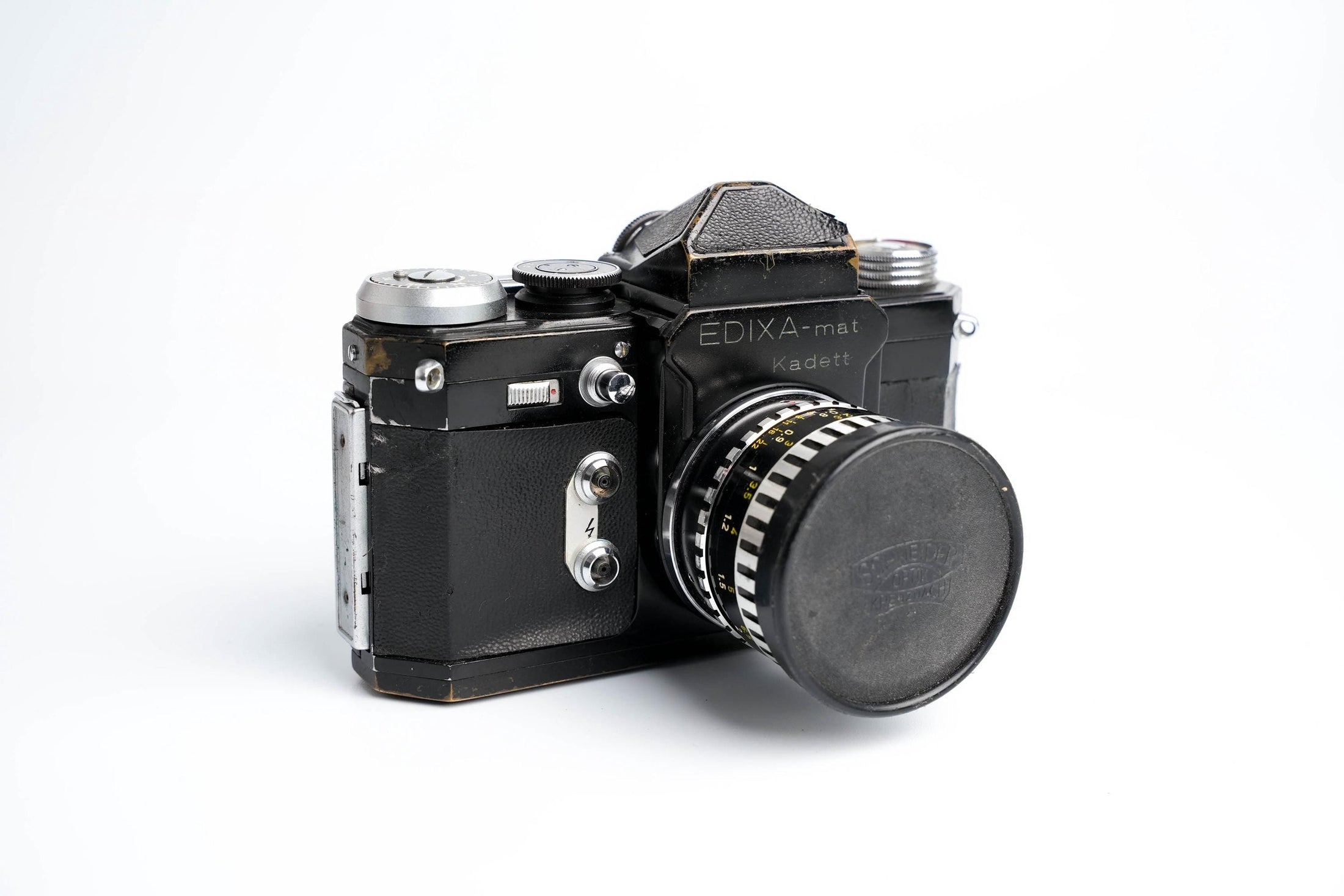 Edixa-mat Kadett – Mechanical German SLR with Edixa Auto-Cassaron 50mm f/2.8 Lens