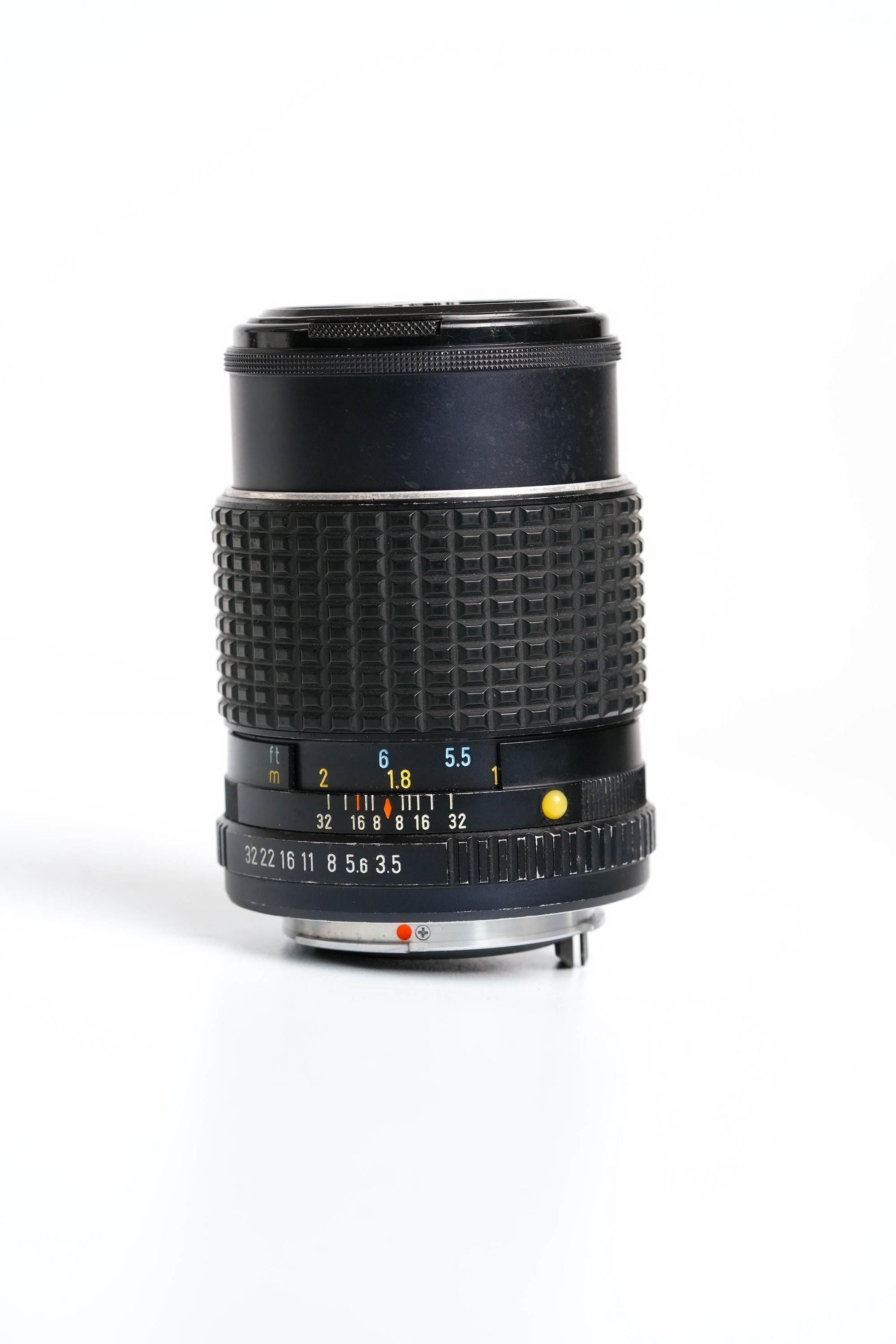 Pentax-M 135mm f3.5 – Compact Telephoto Lens with Character