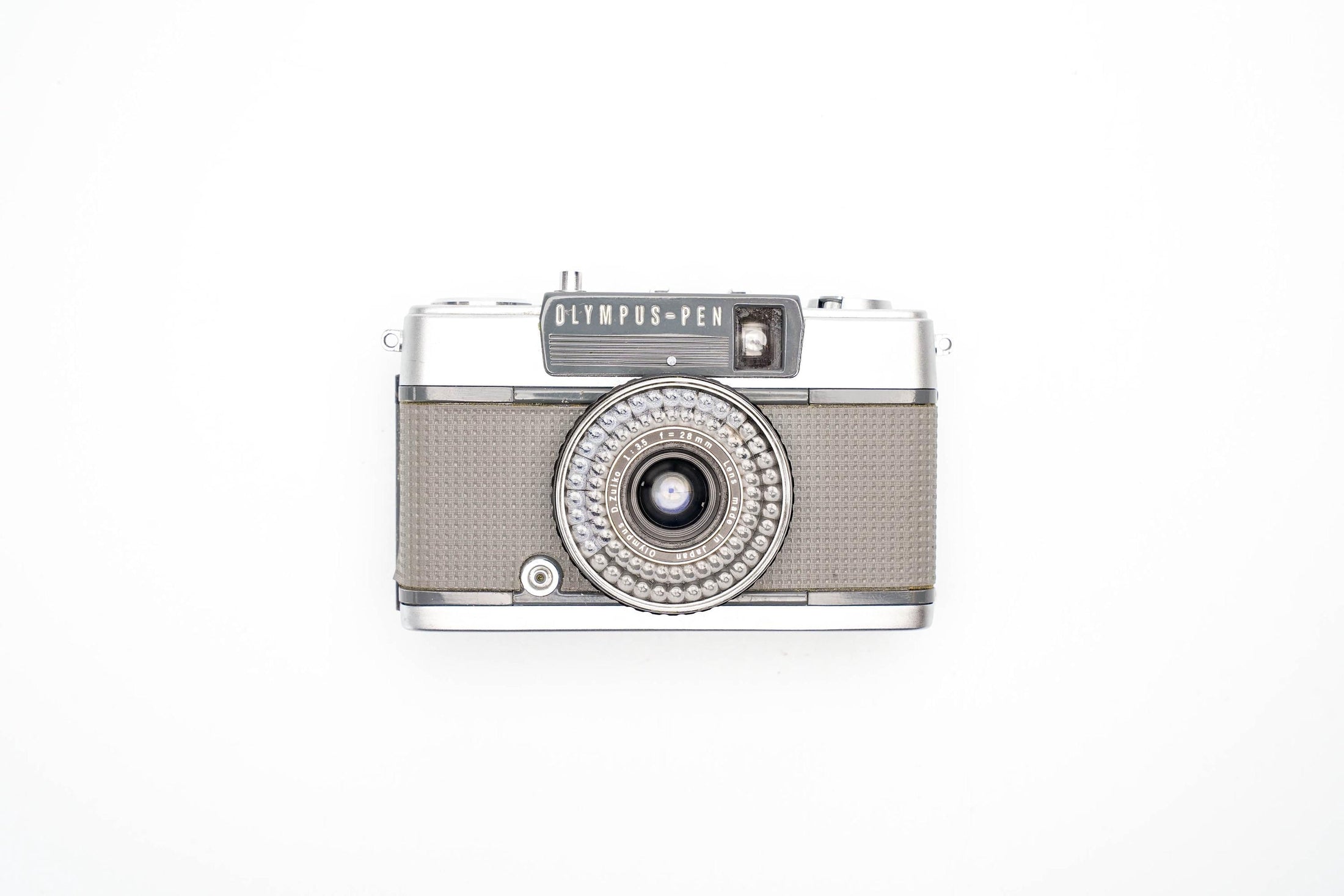 Olympus Pen EE-2 - Compact Half-Frame Camera in Beautiful Vintage Style