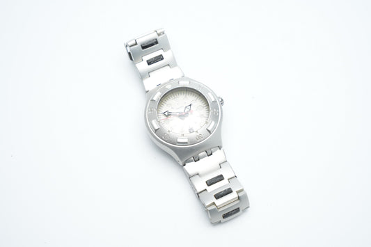 Swatch Irony Scuba – Stylish Diving Watch with Authentic Retro Look