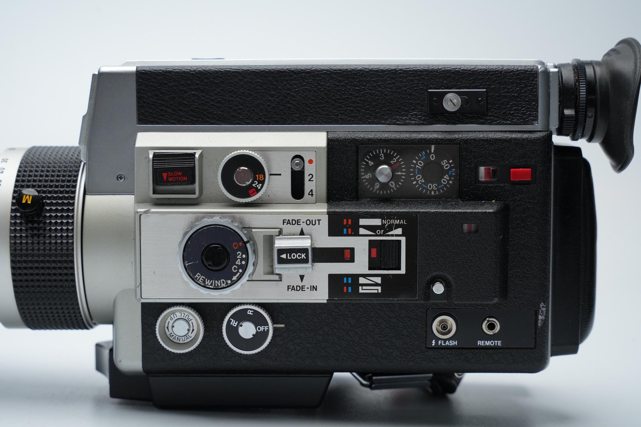 Canon Auto Zoom 1014 – Super 8 Camera | Fully Working | 7-70mm f/1.4 Lens
