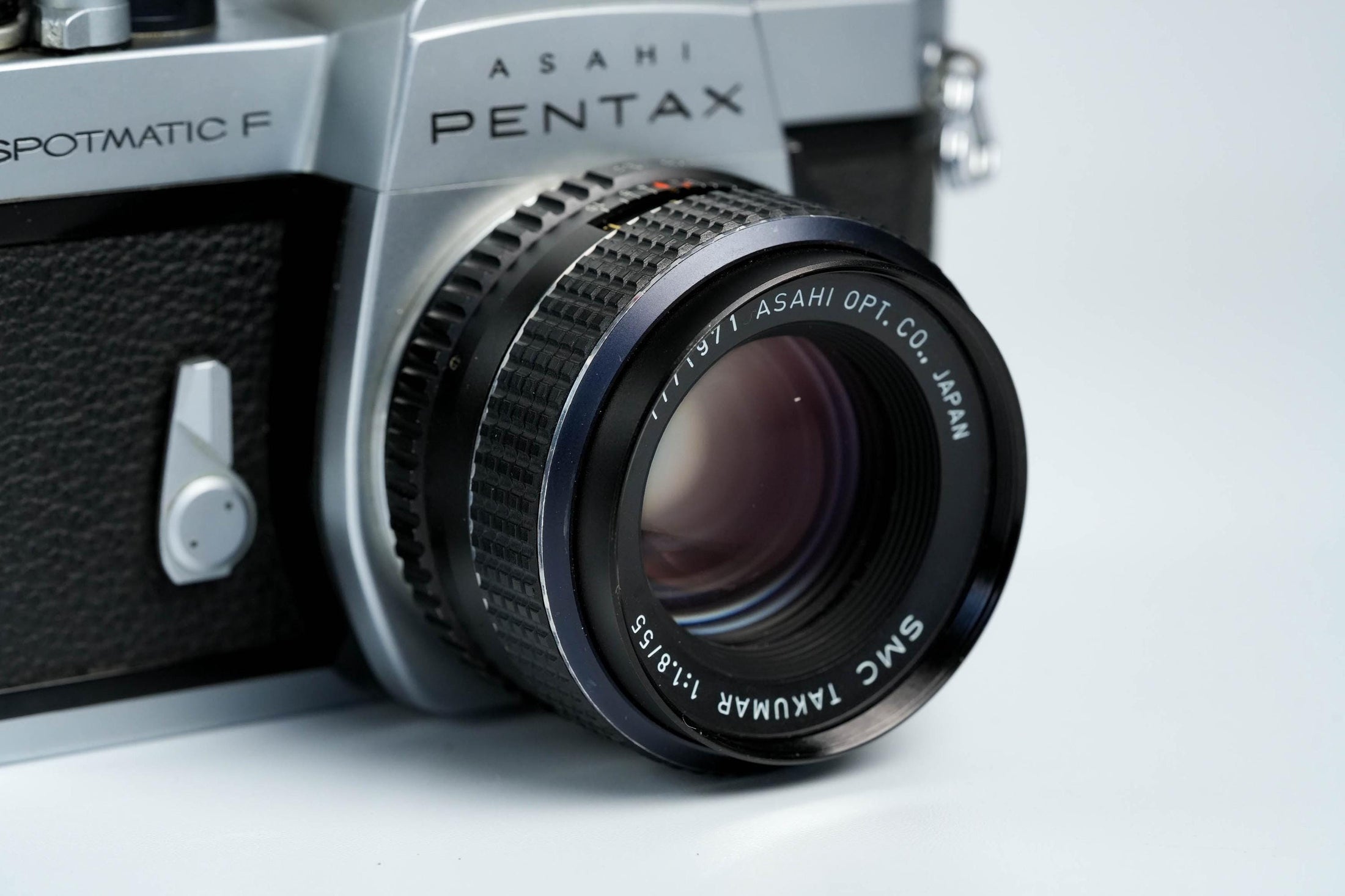 Pentax Spotmatic F + SMC Takumar 55mm f/1.8 – Fully functional + free 35mm film