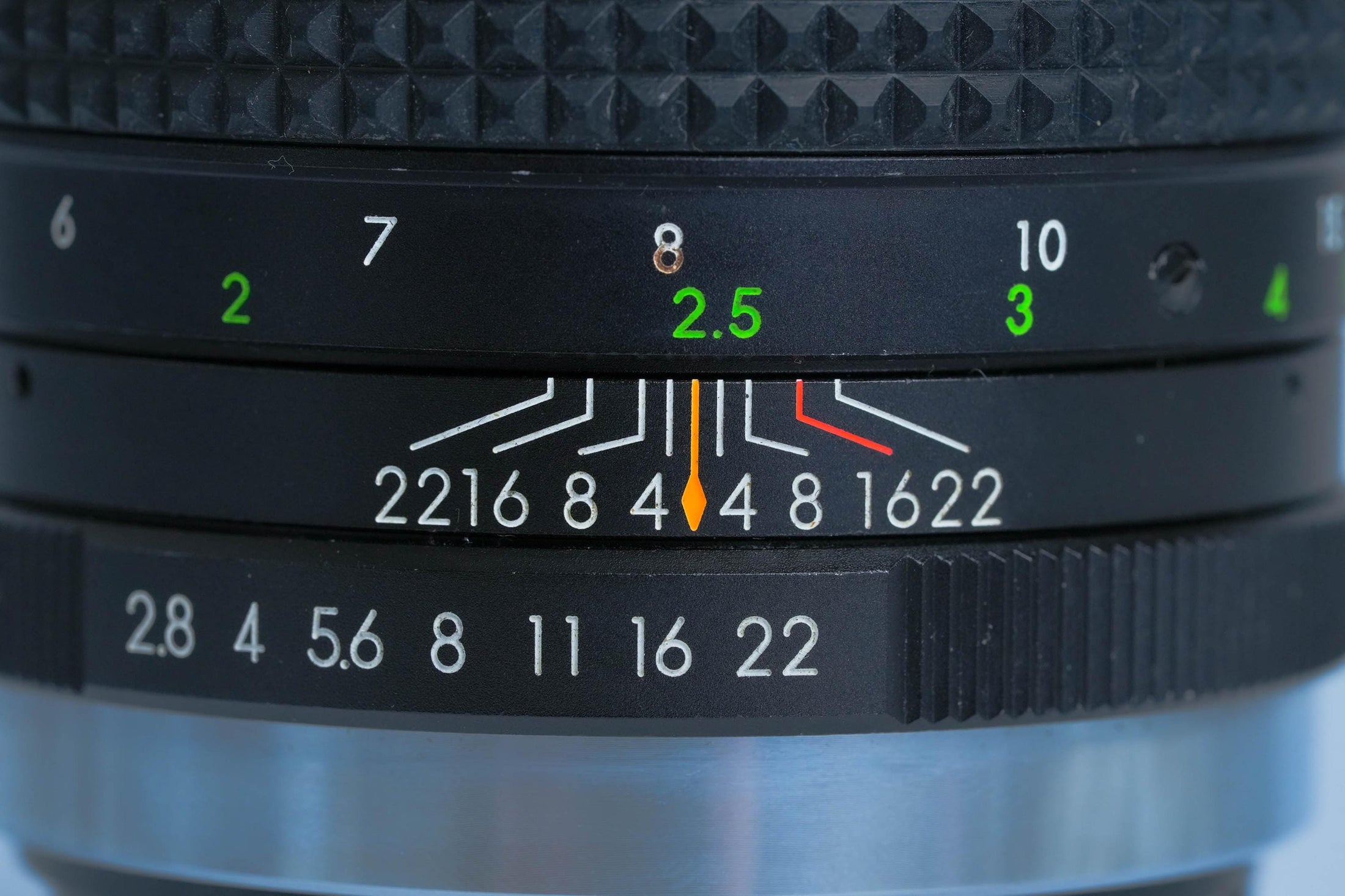 Sun 135mm f/2.8 Telelens (Yashica/Contax vatting) – Vintage MF Lens | Fully Working