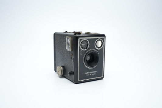 Kodak Six-20 Brownie C Boxcamera | Authentic Vintage Camera from the 1940s for 620 Film