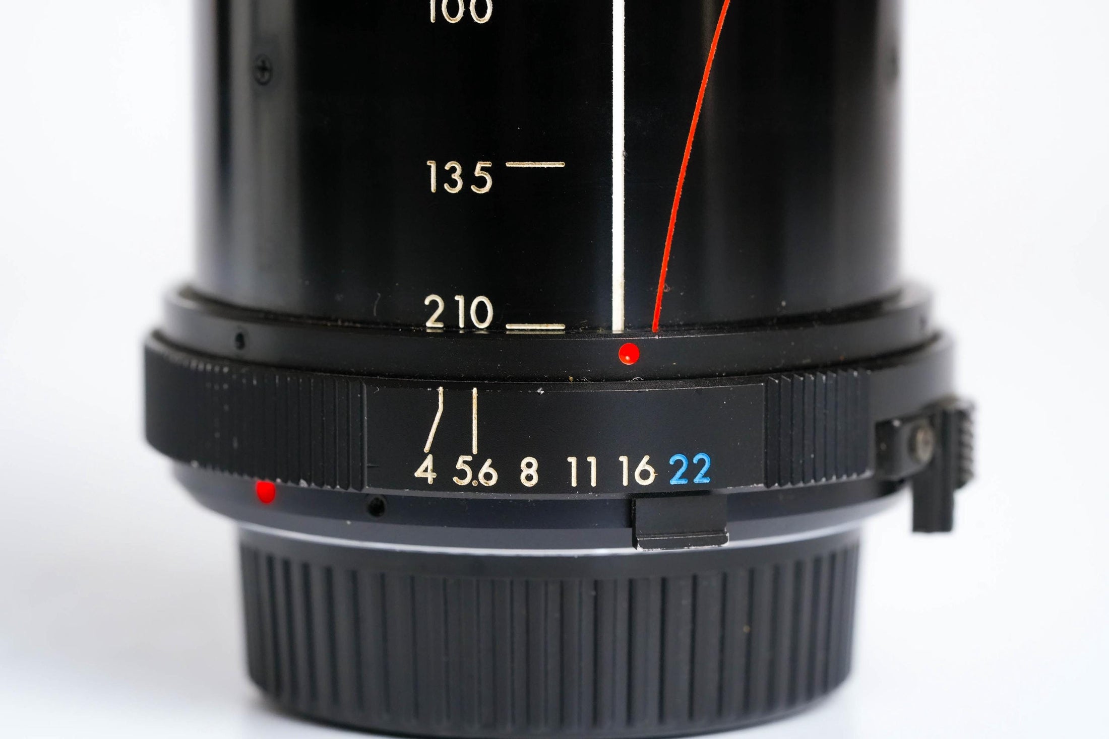 Kiron 70-210mm f/4 Telephoto Zoom Lens – MD-mount – Vintage Japanese Optics