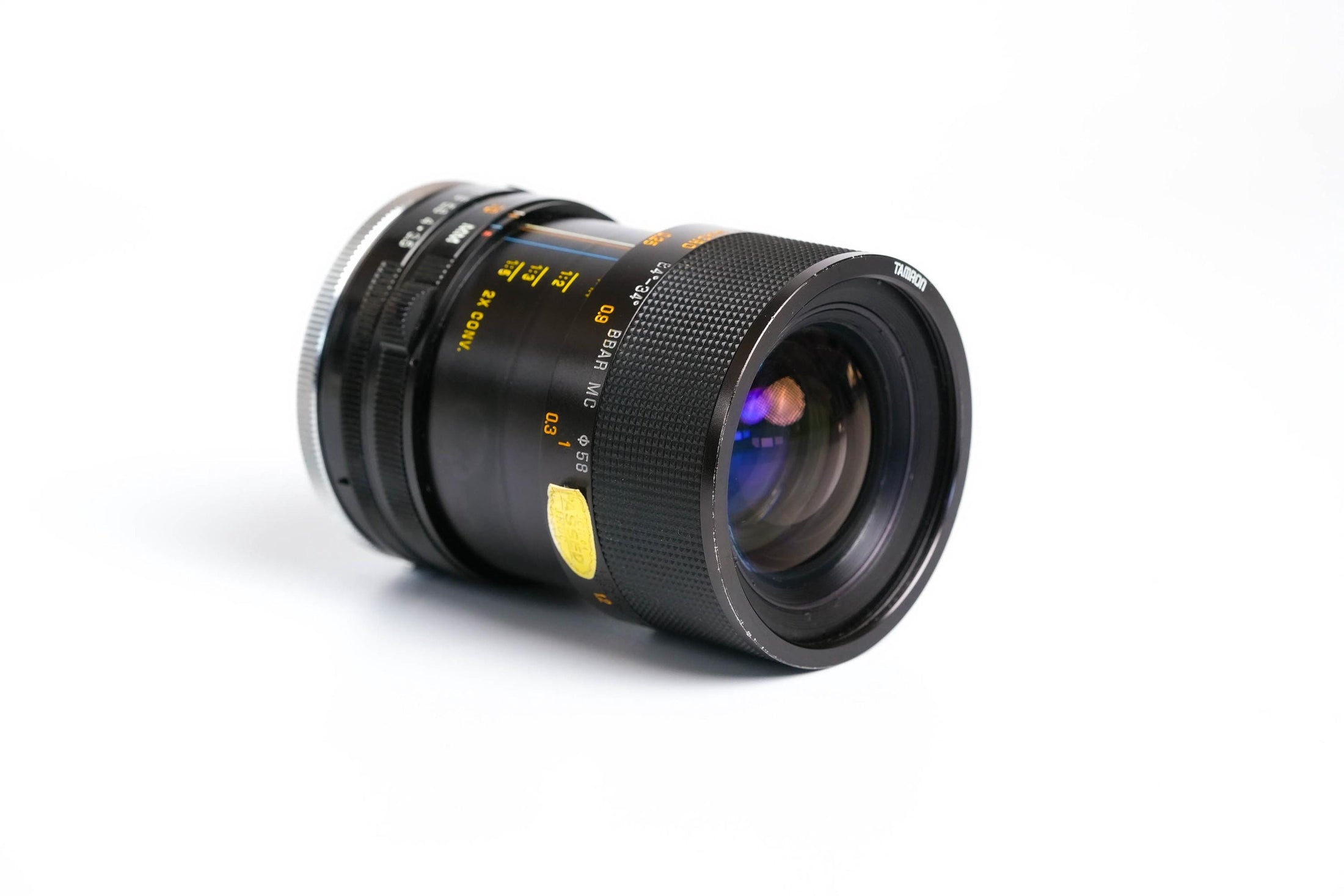 Tamron 35-70mm f/3.5-4.5 – Adaptall-2 for Contax/Yashica – Compact Vintage Zoom Lens