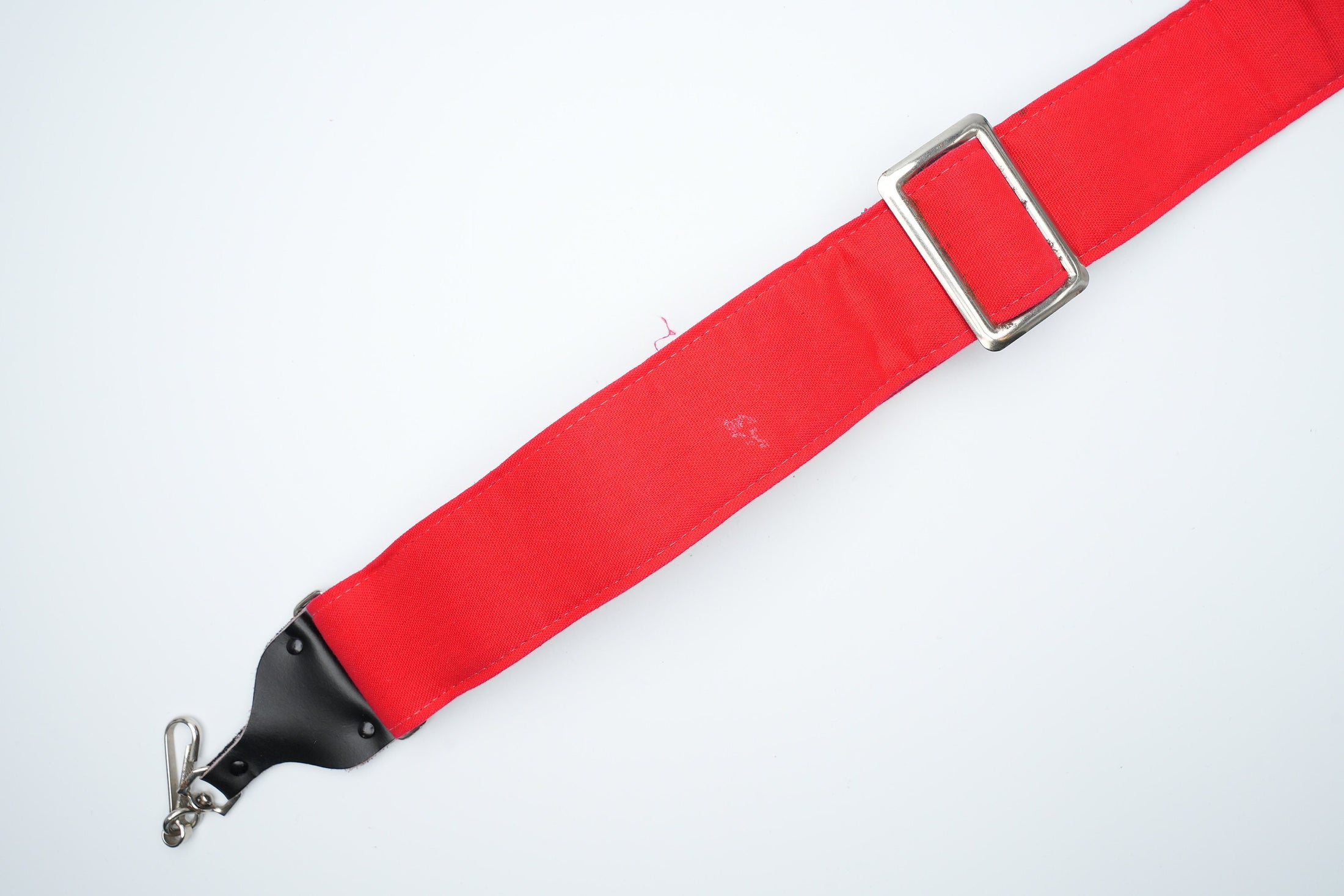Rare Red Canon Camera Strap – Vintage Style, 100 cm / 39.4 inch – Sturdy and Comfortable Carry Strap